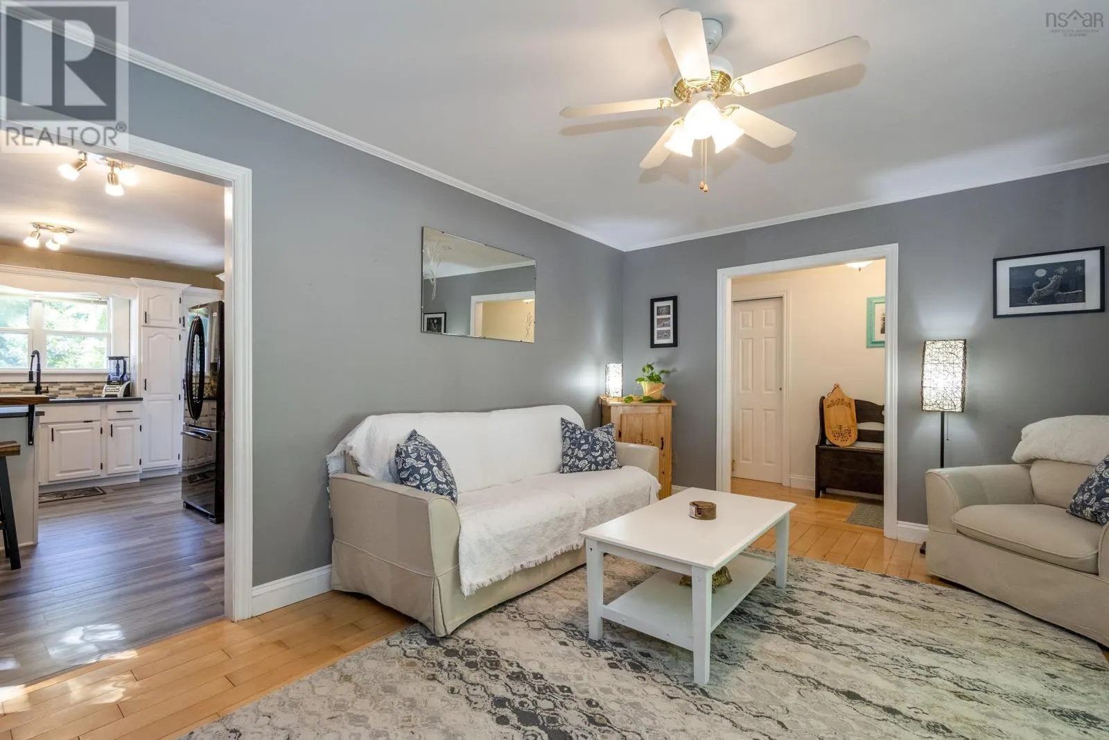 3126 Cornwallis Crescent