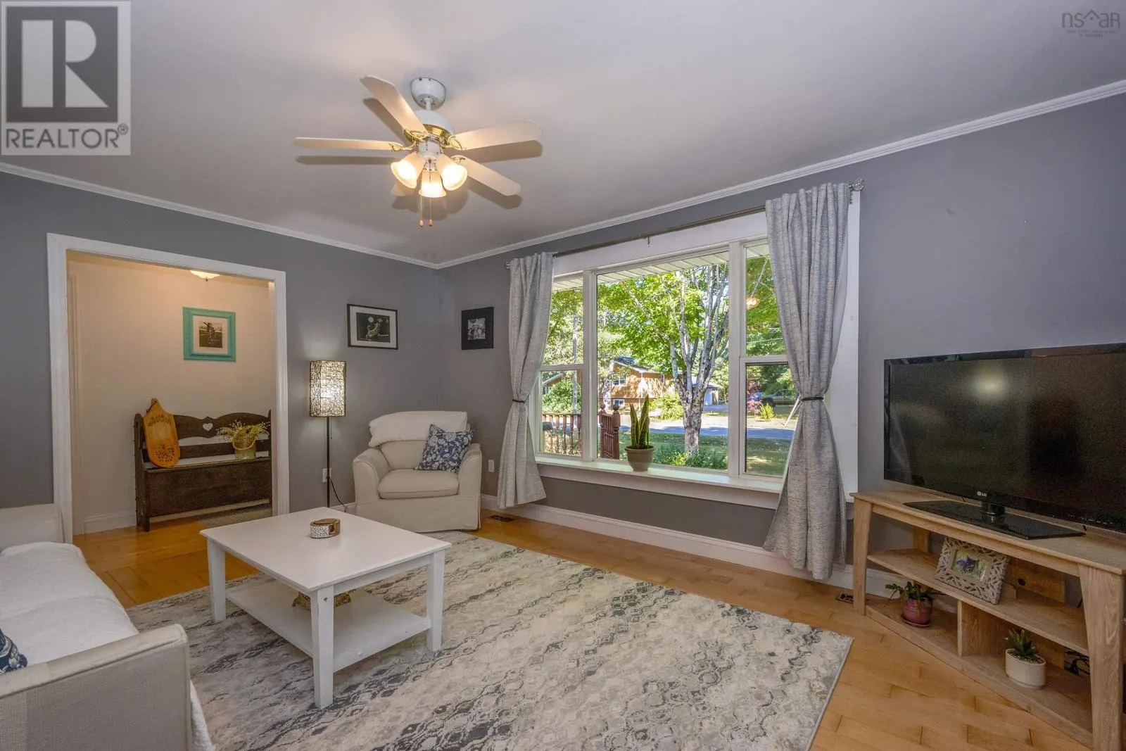 3126 Cornwallis Crescent