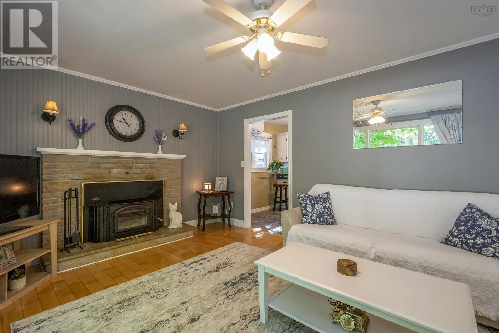 3126 Cornwallis Crescent