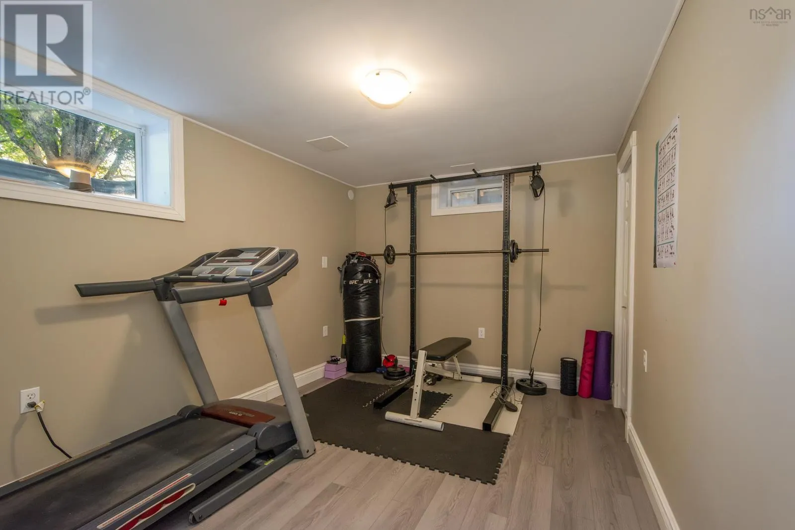3126 Cornwallis Crescent