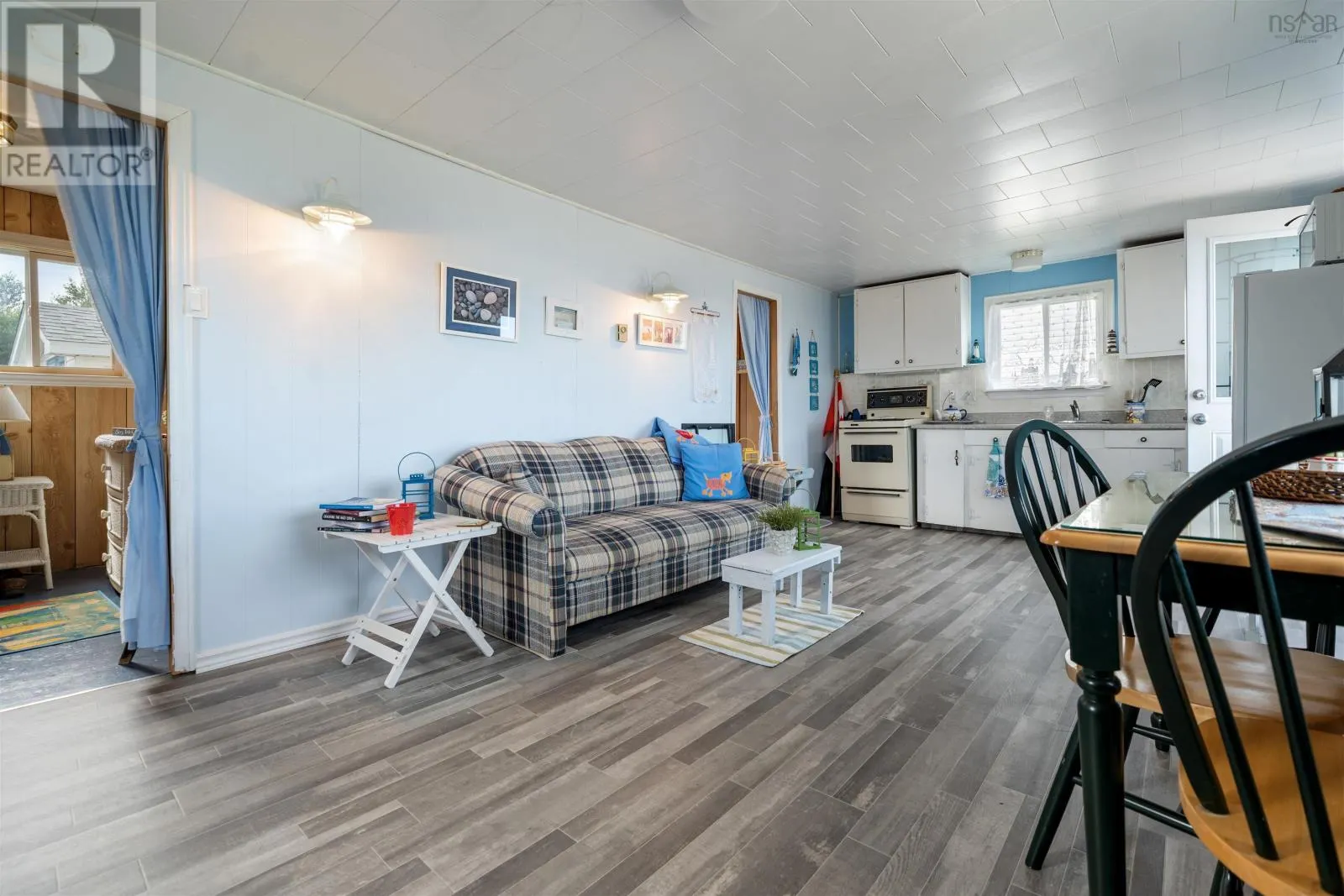 130 Beach Road