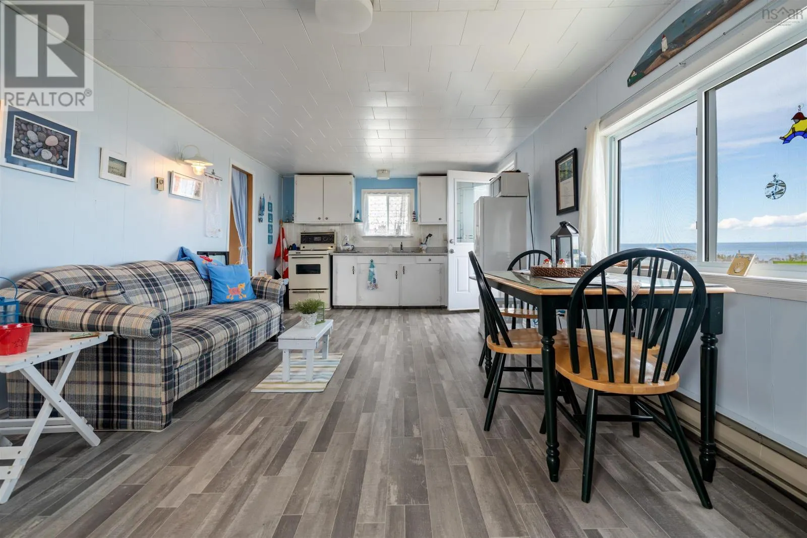 130 Beach Road