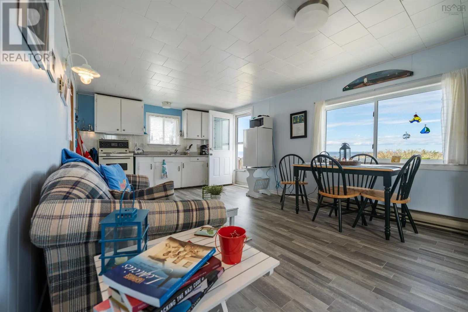 130 Beach Road