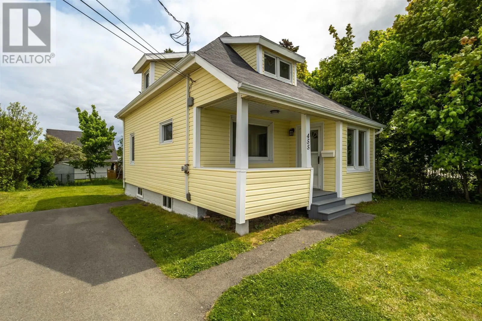455 York Street