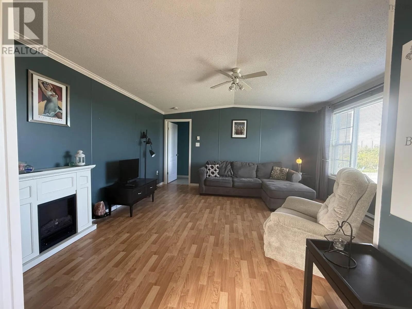 181 Pond Road