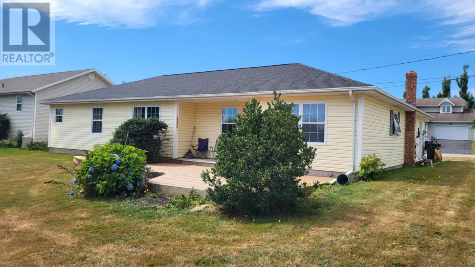 16 Bell Crescent