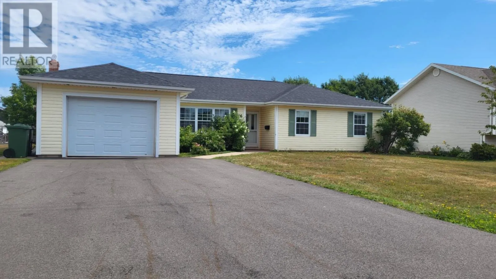 16 Bell Crescent