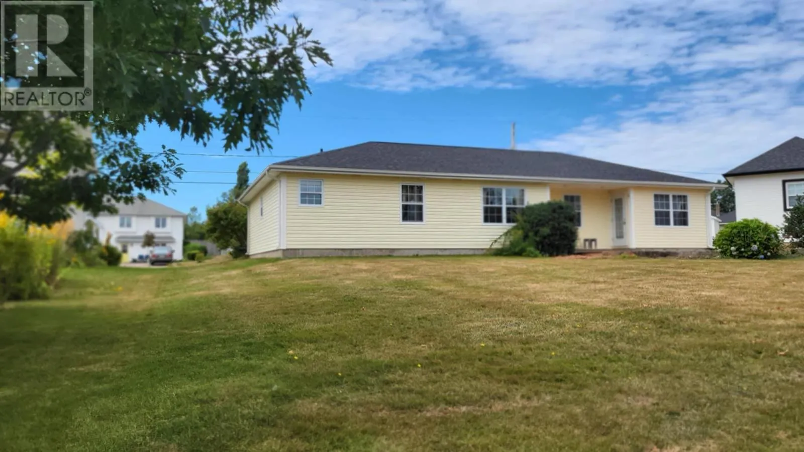 16 Bell Crescent