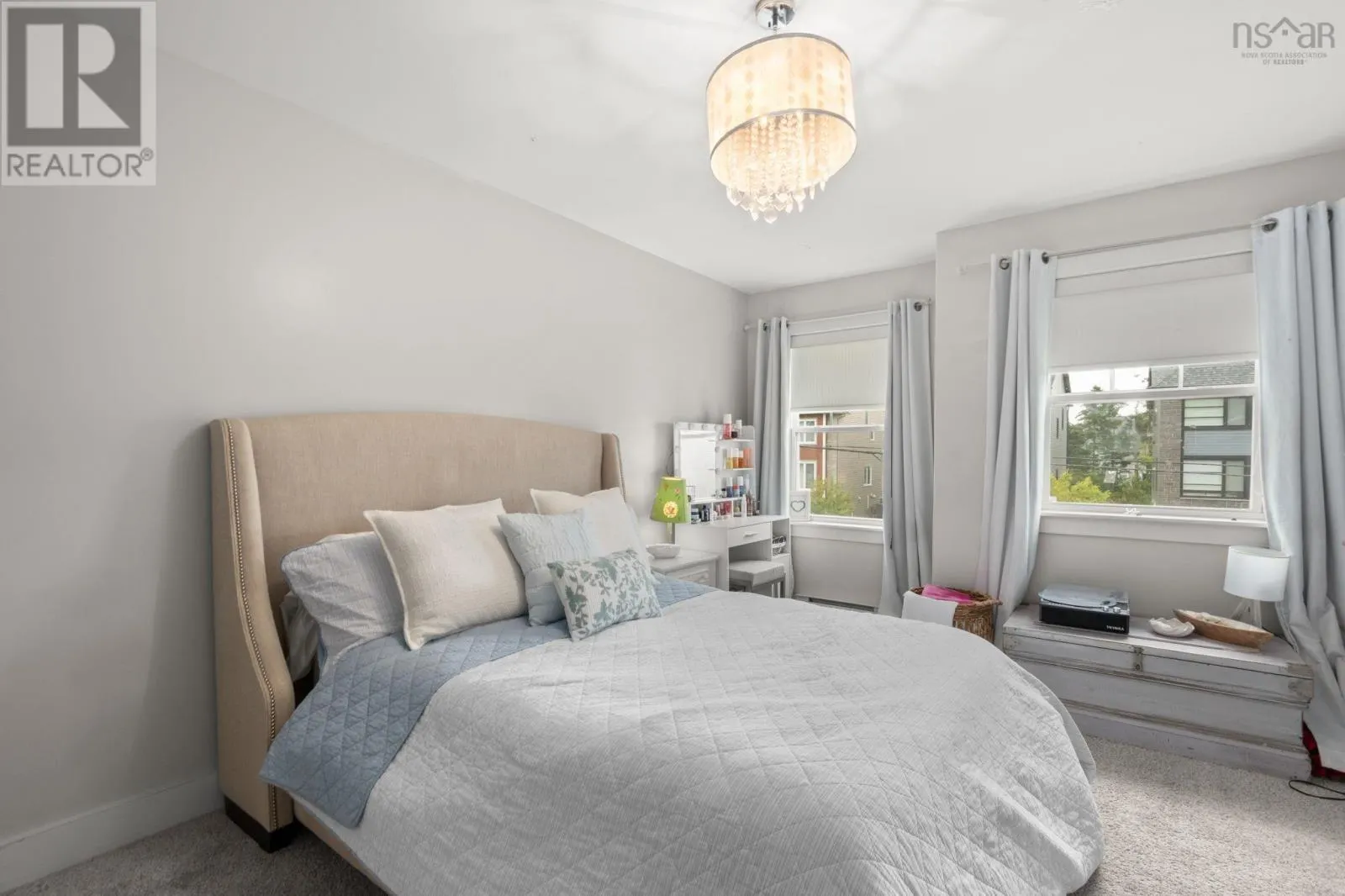 34 Evandale Lane