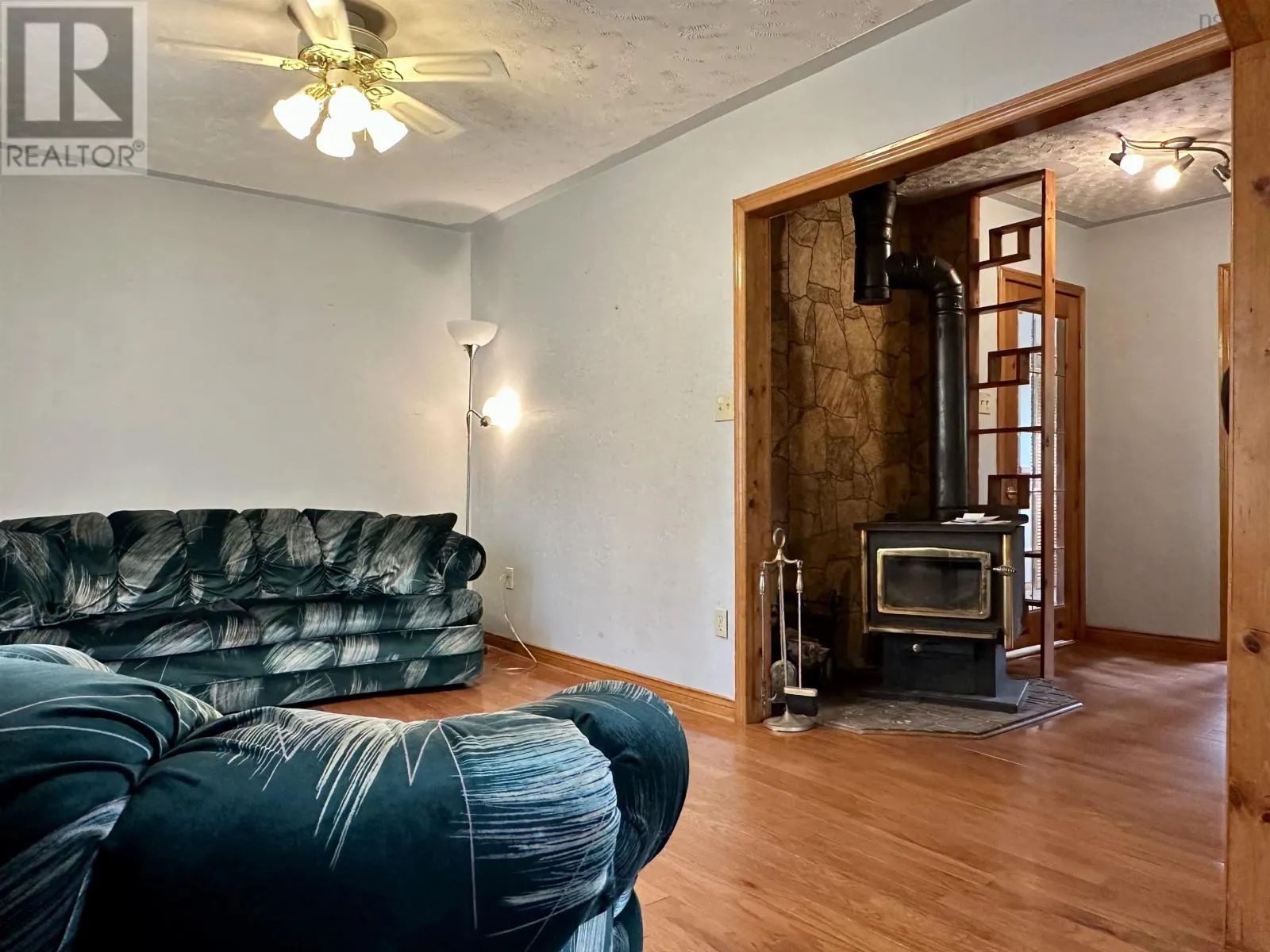 5272 Gabarus Highway