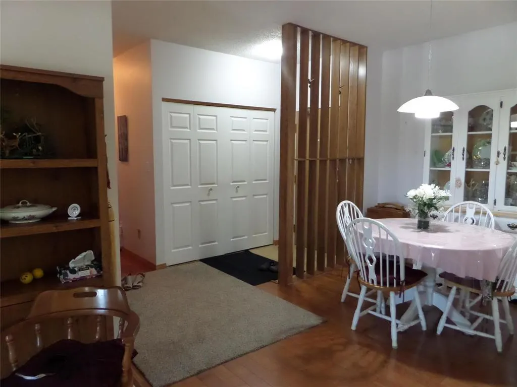 A211 3271 Pembina Highway