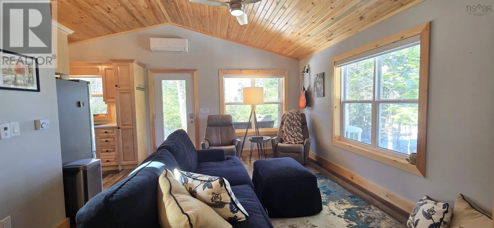 12 86 Sparrow Lane