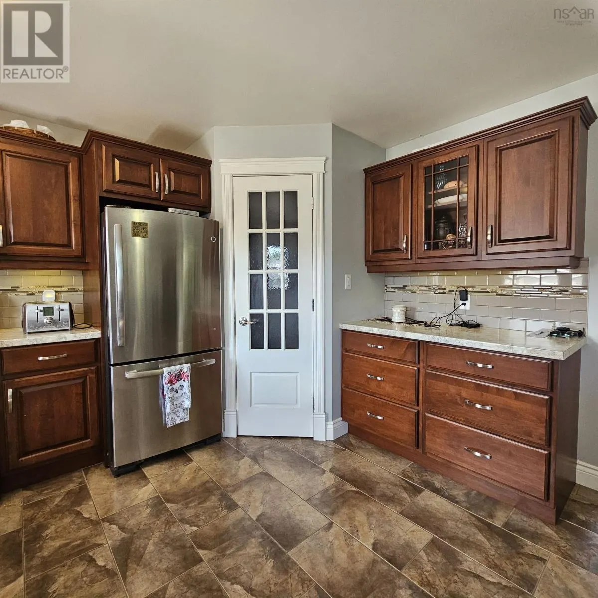 95 Valleyview Drive