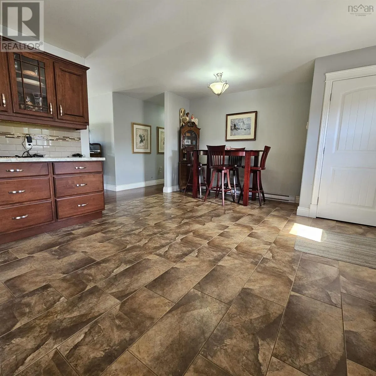 95 Valleyview Drive