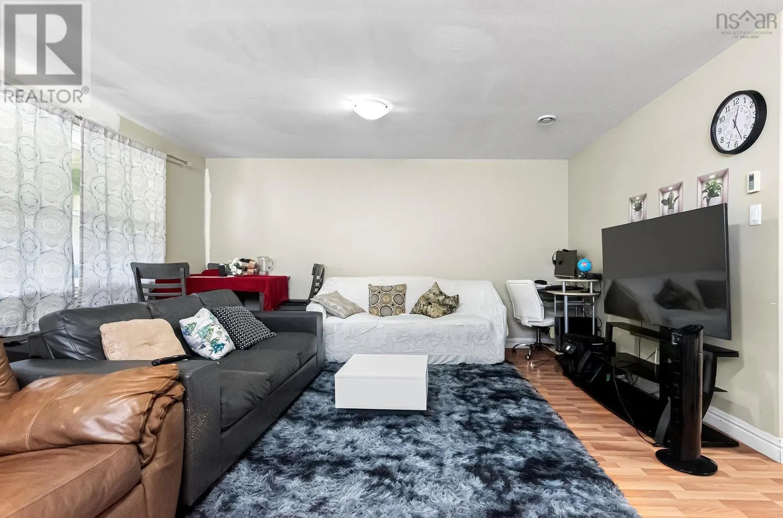 7 Hubleys Drive