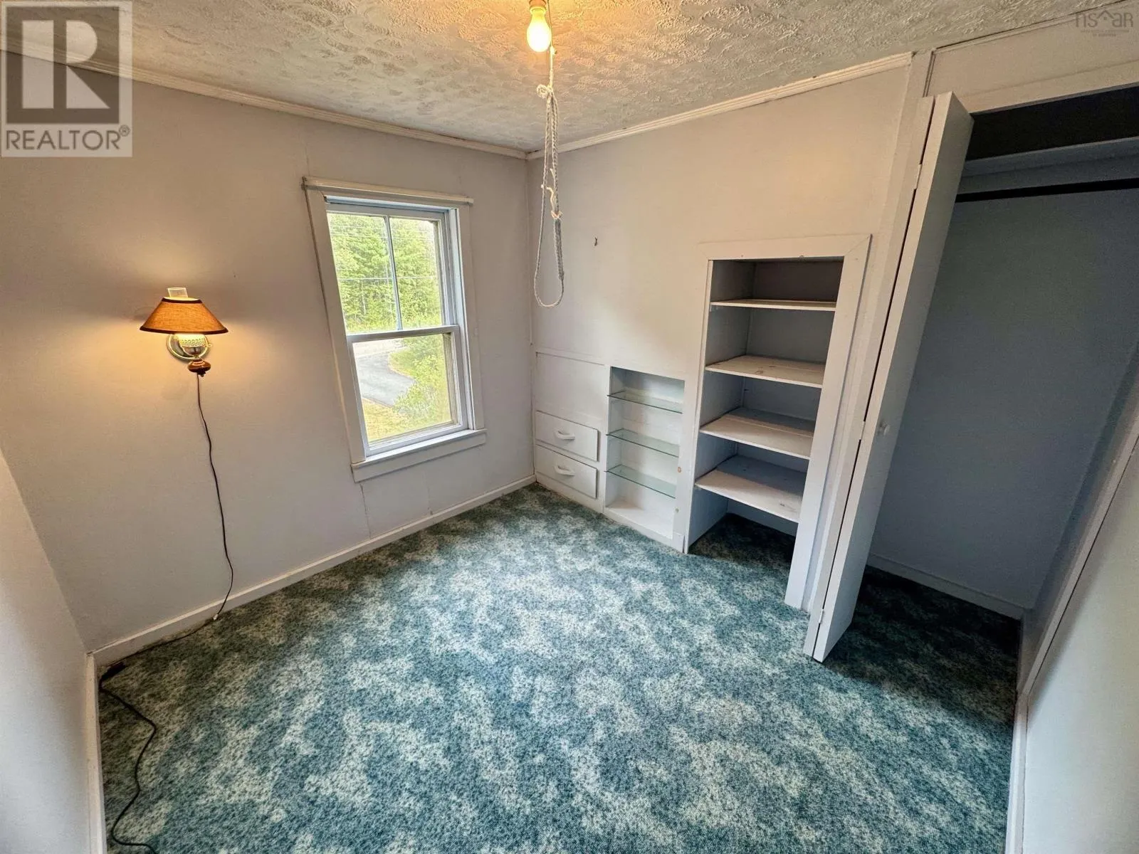 9 Silver Road