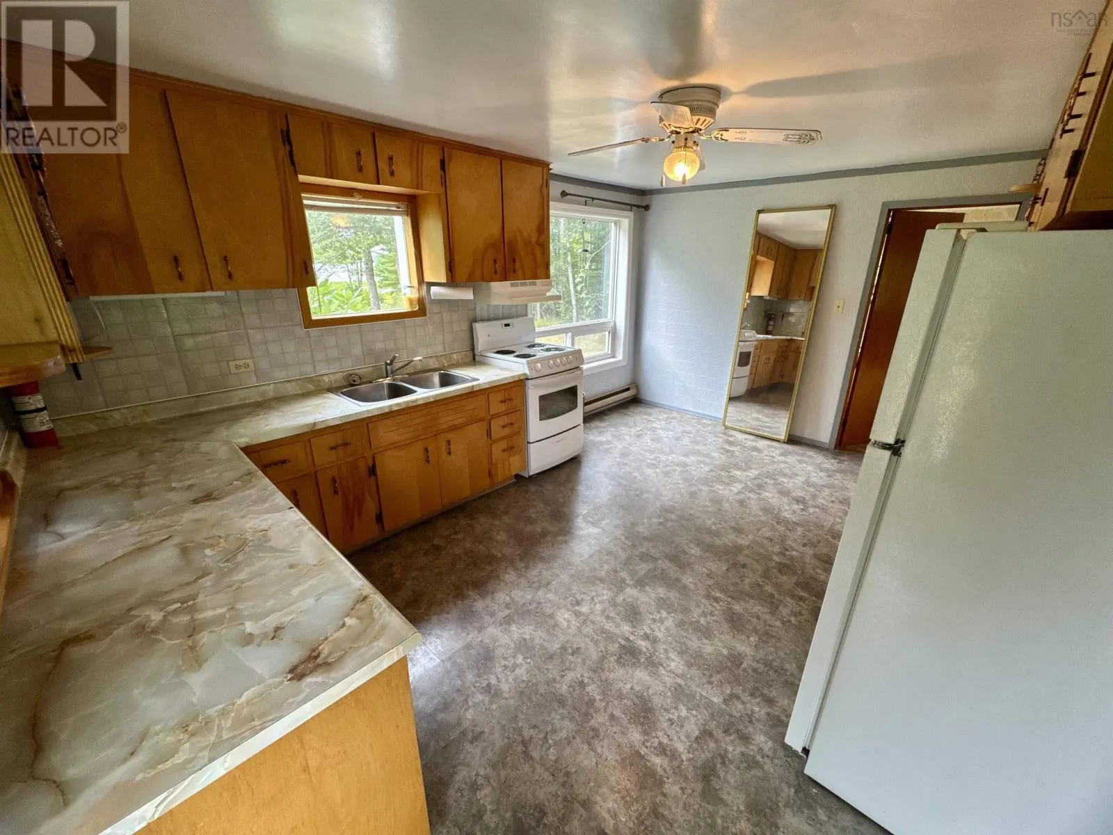 9 Silver Road