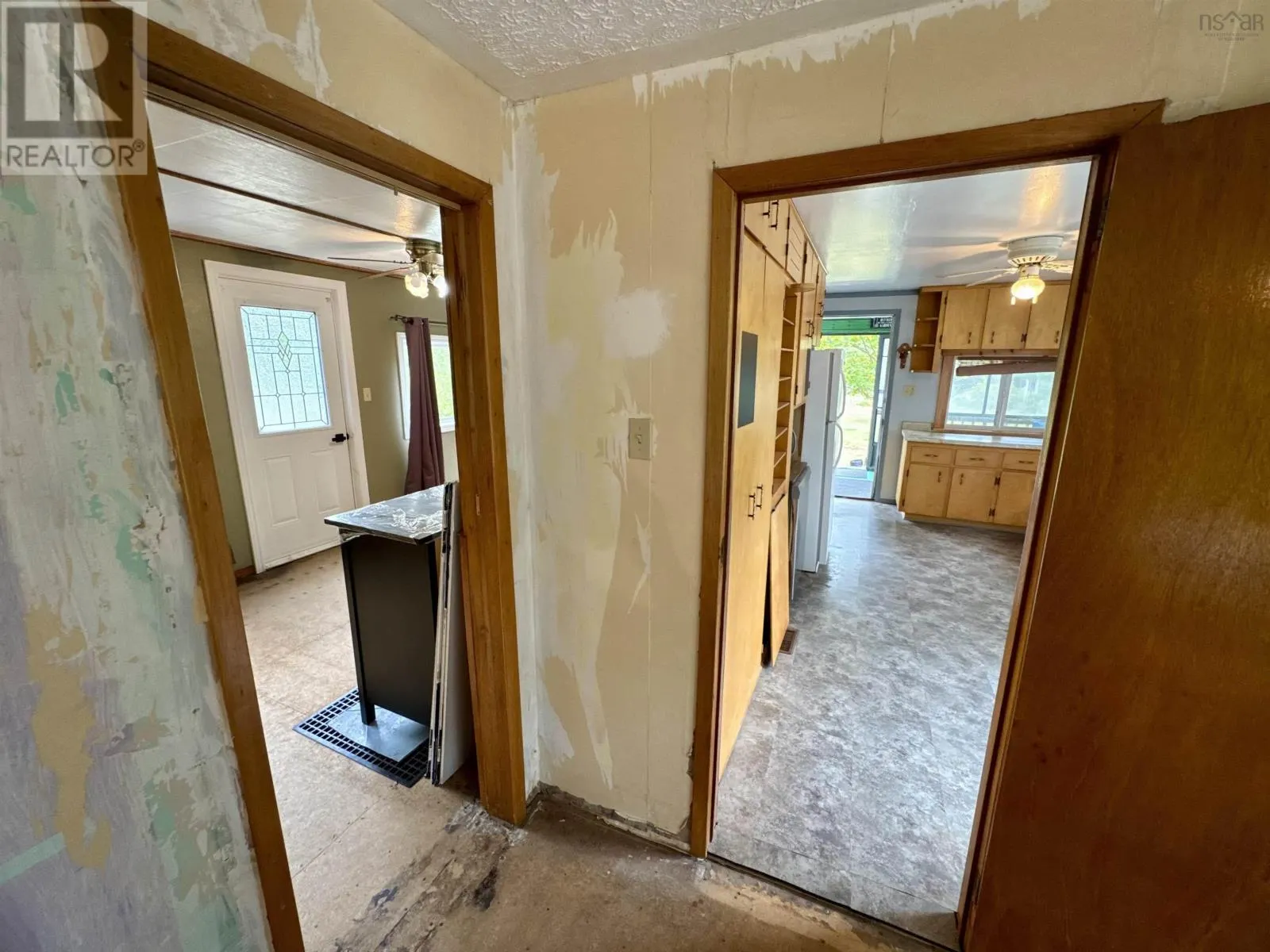 9 Silver Road