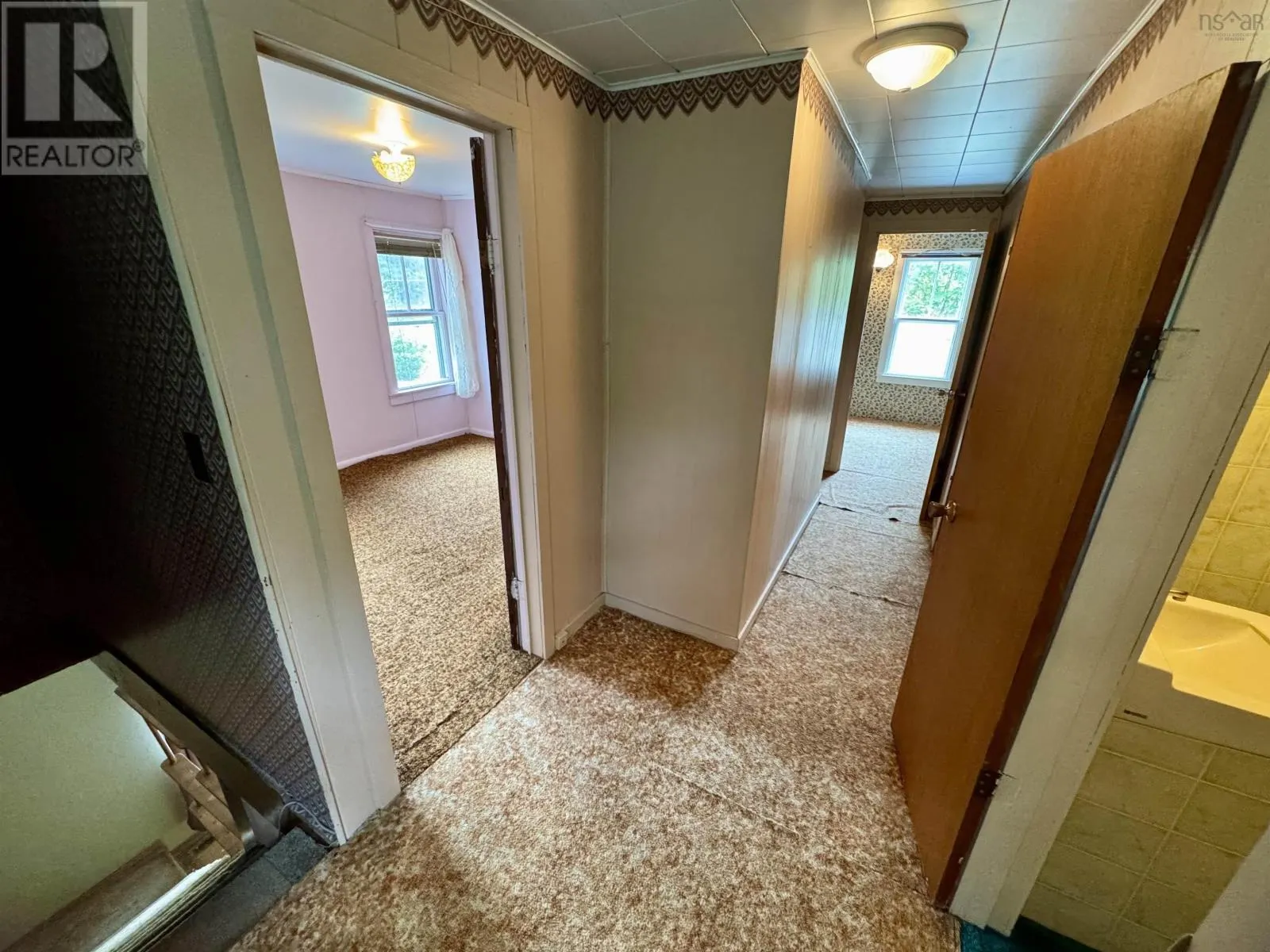9 Silver Road