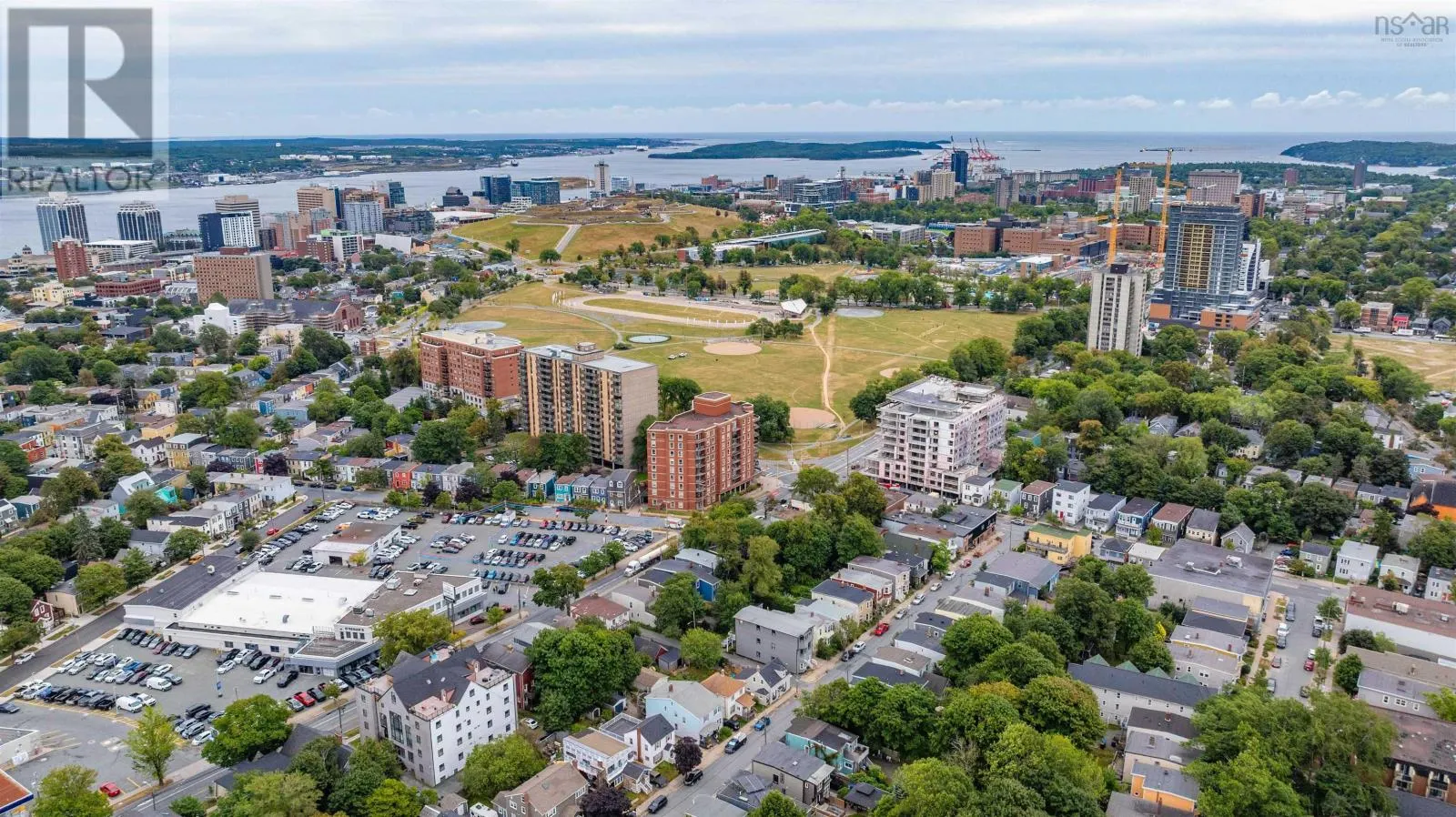 2536 Windsor Street|2534  Windsor Street