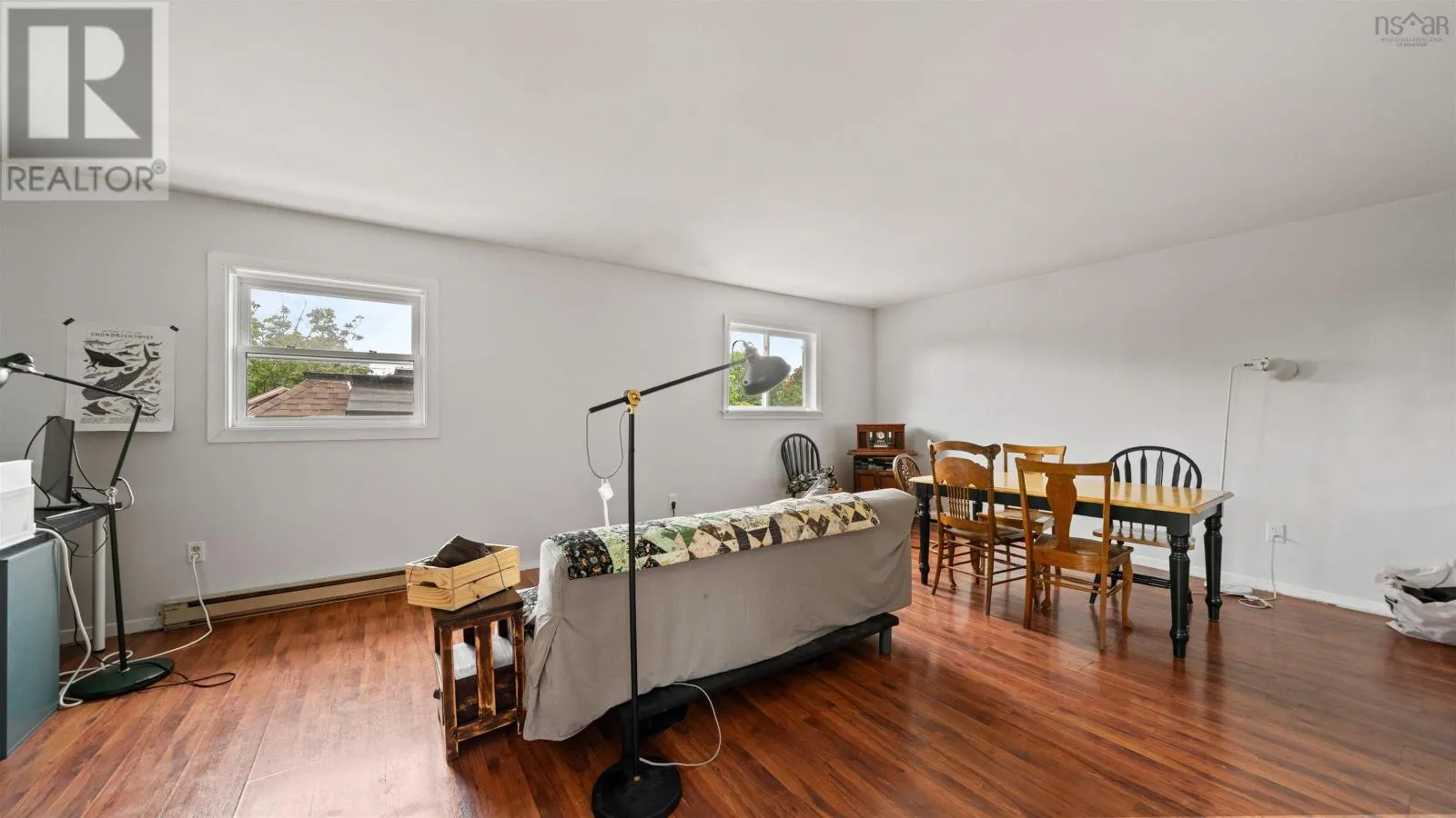 2536 Windsor Street|2534  Windsor Street