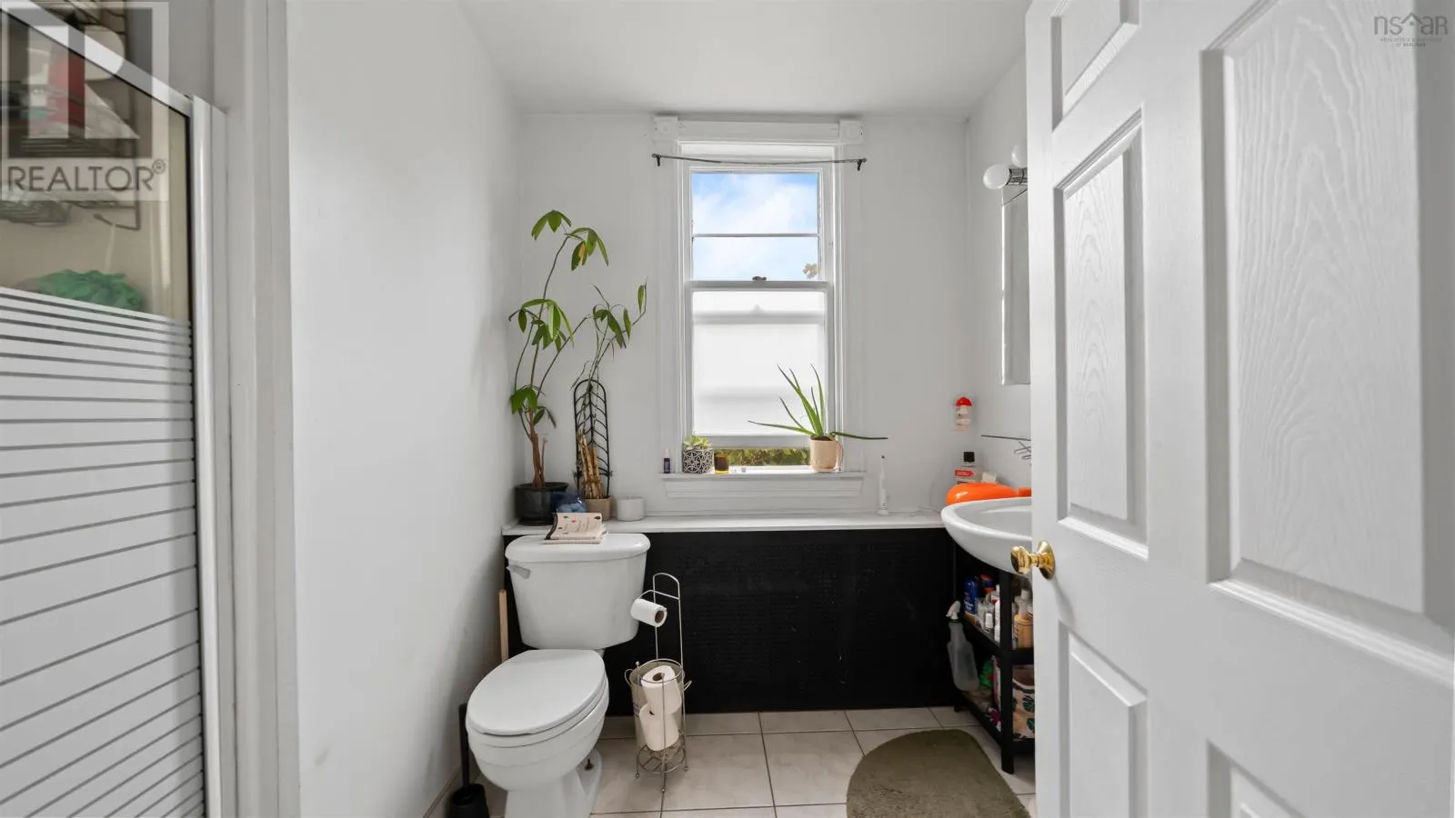 2536 Windsor Street|2534  Windsor Street