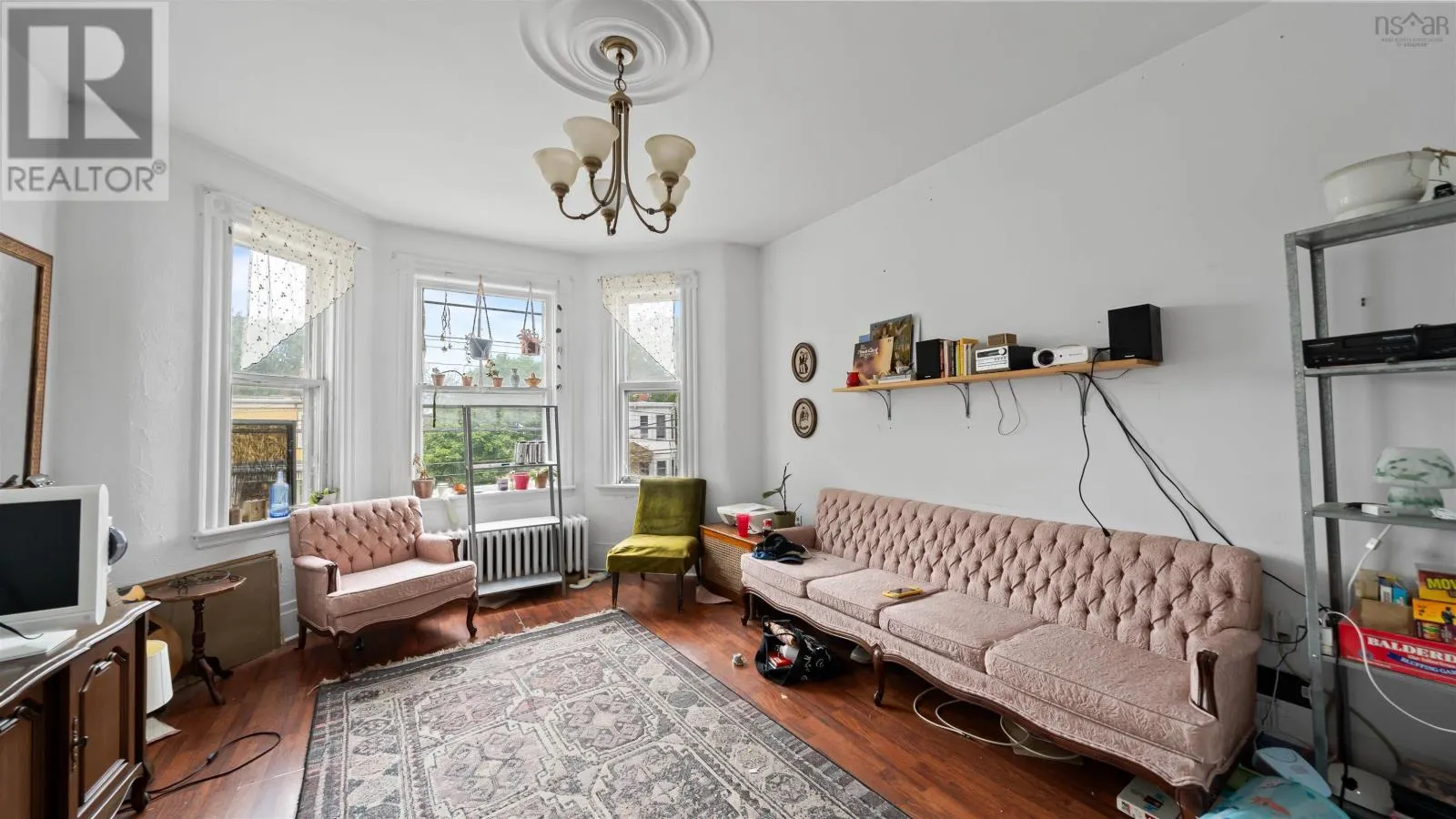 2536 Windsor Street|2534  Windsor Street