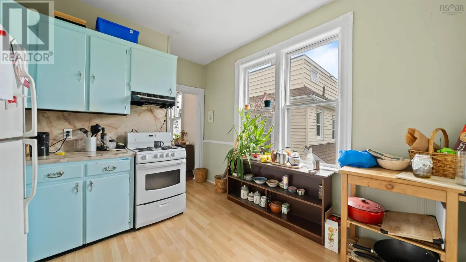 2536 Windsor Street|2534  Windsor Street