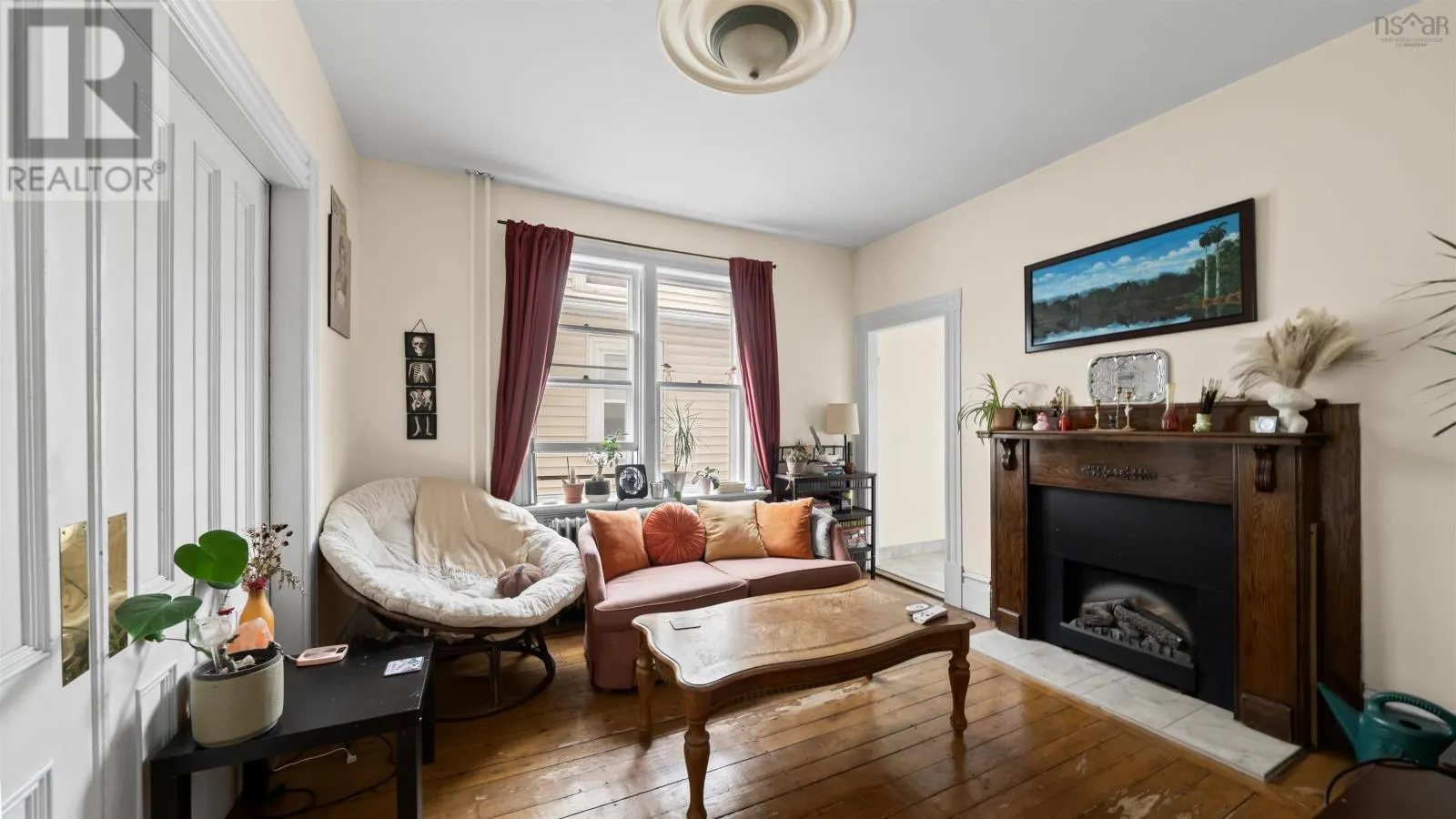 2536 Windsor Street|2534  Windsor Street