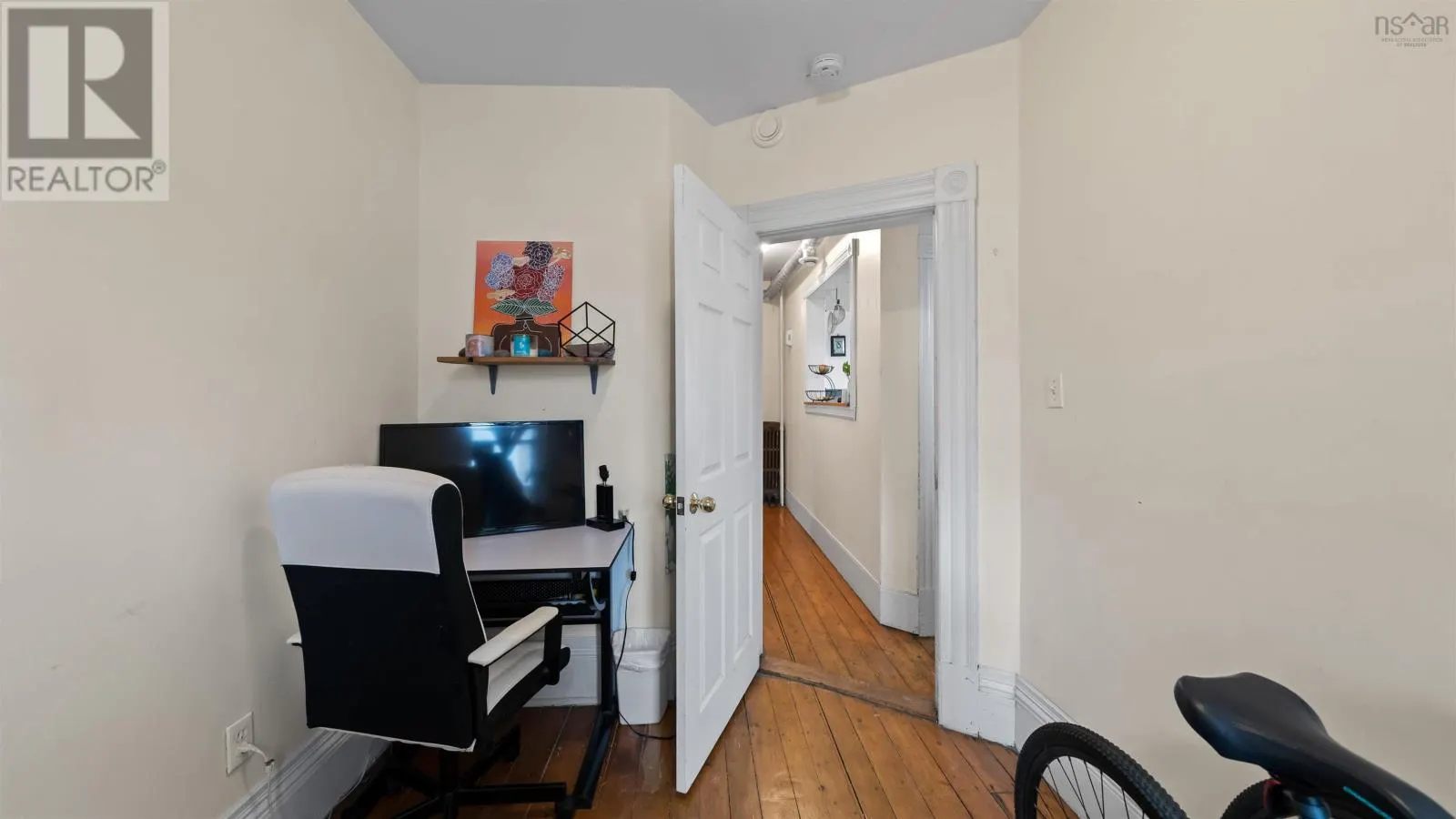 2536 Windsor Street|2534  Windsor Street