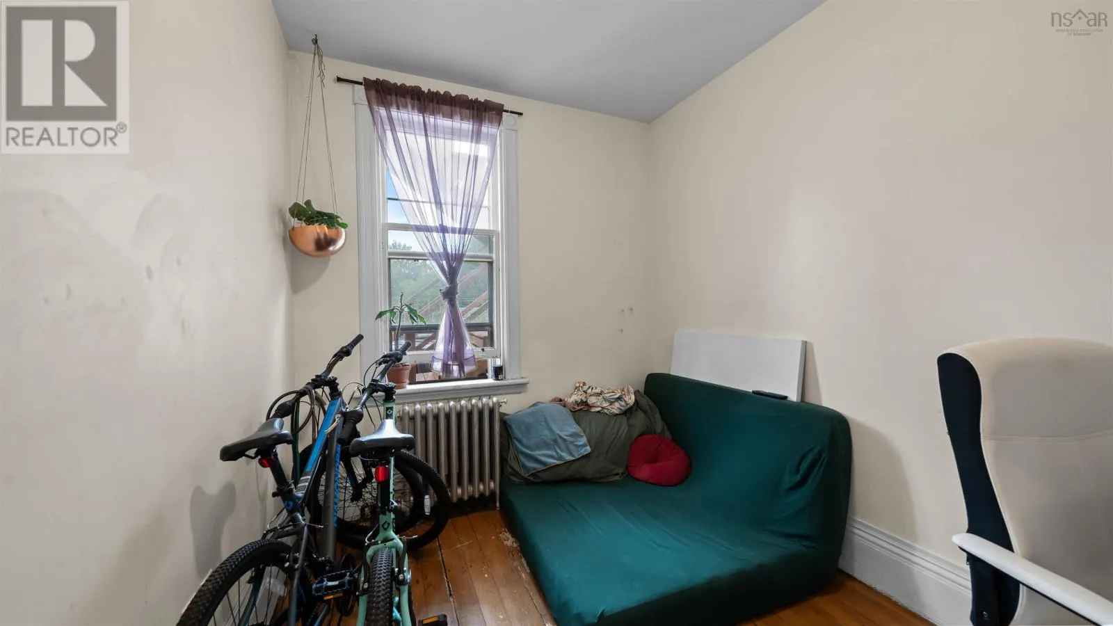 2536 Windsor Street|2534  Windsor Street