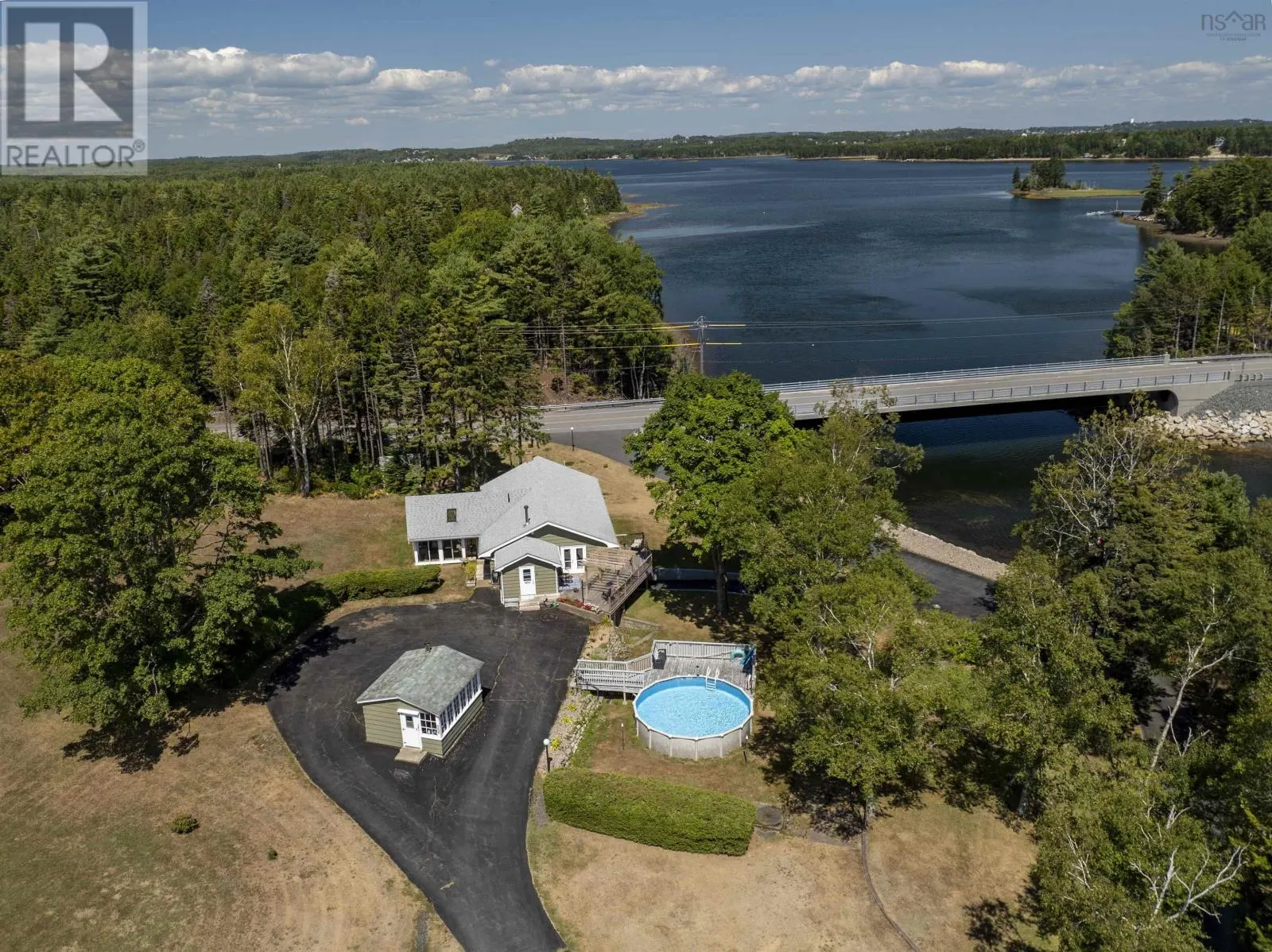 2262 Highway 332