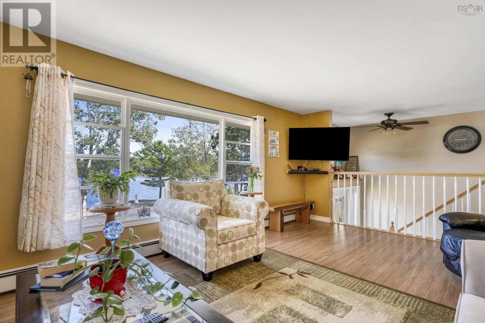 2262 Highway 332