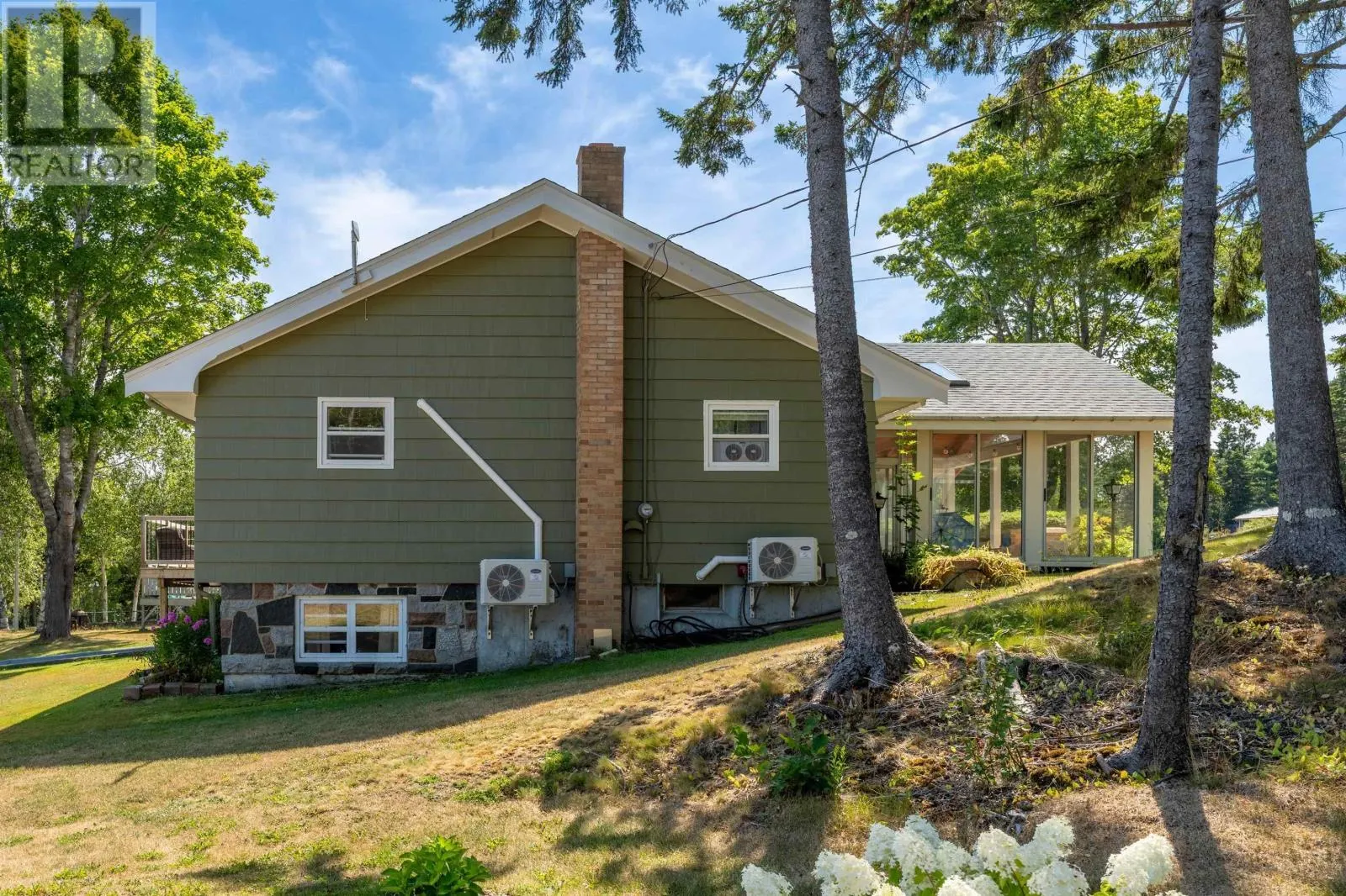 2262 Highway 332