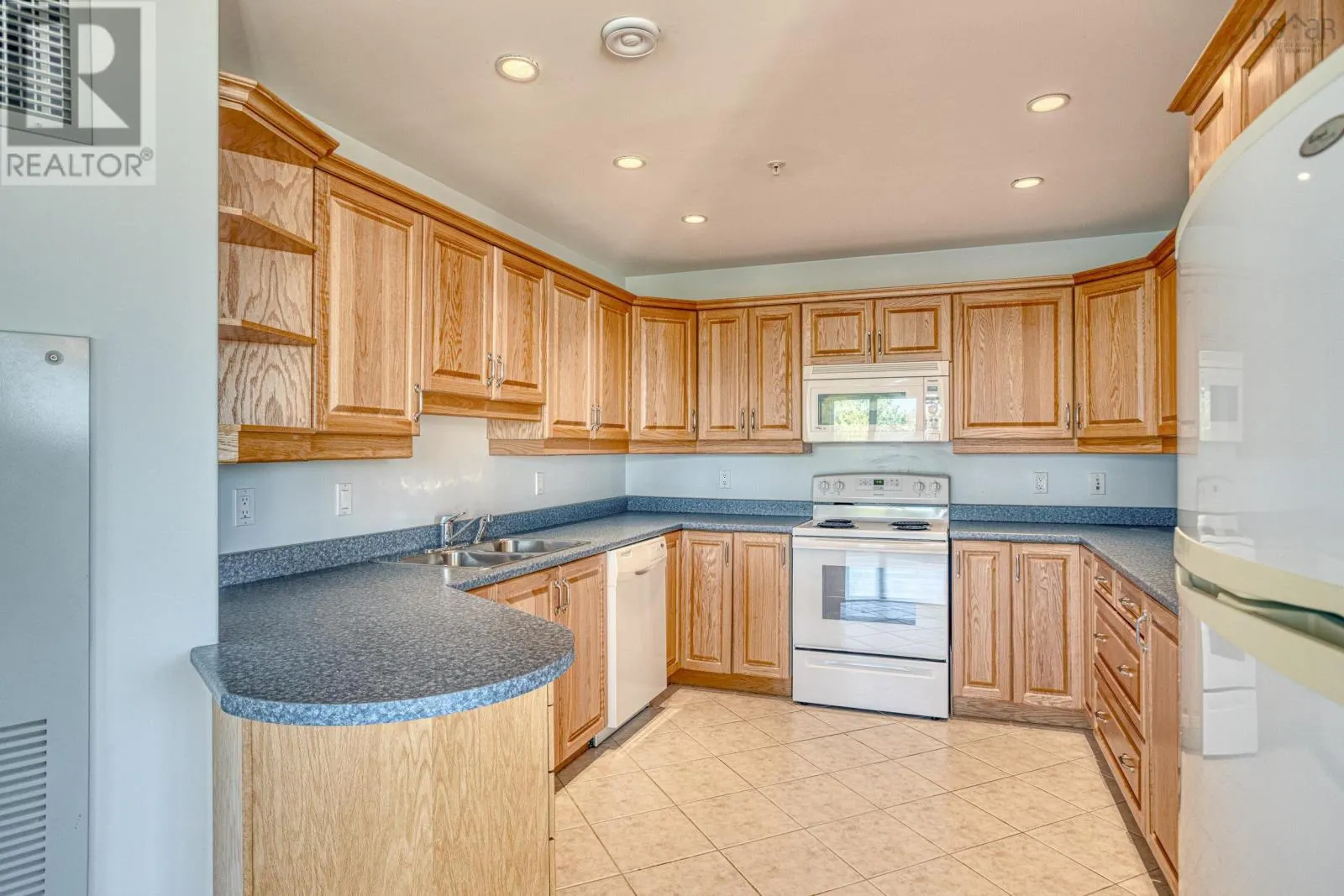 209 347 Portland Hills Drive