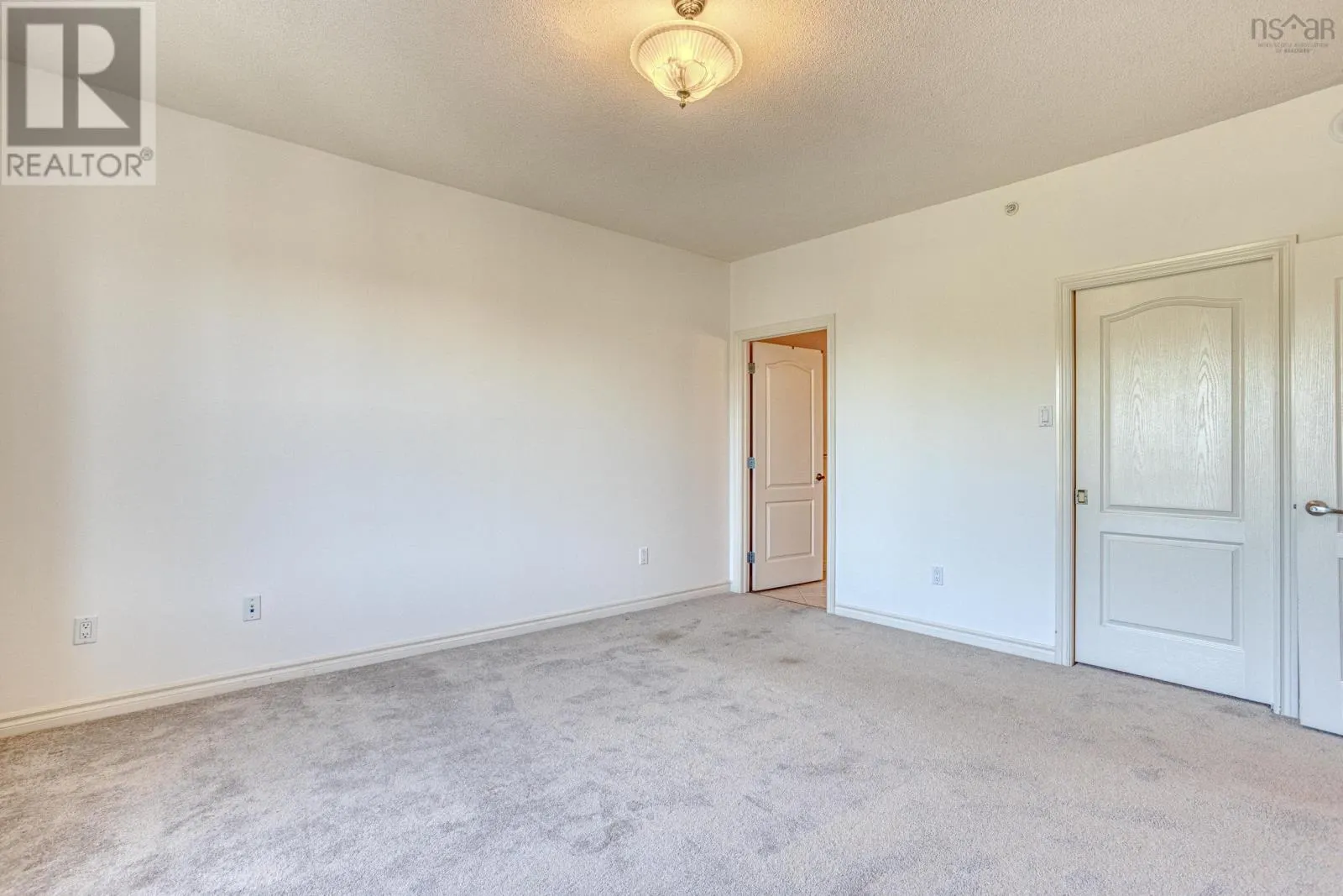 209 347 Portland Hills Drive