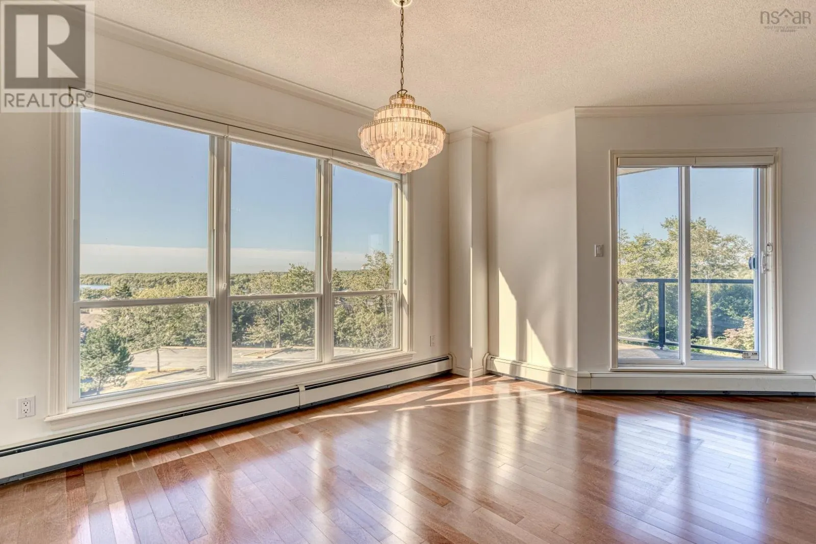 209 347 Portland Hills Drive