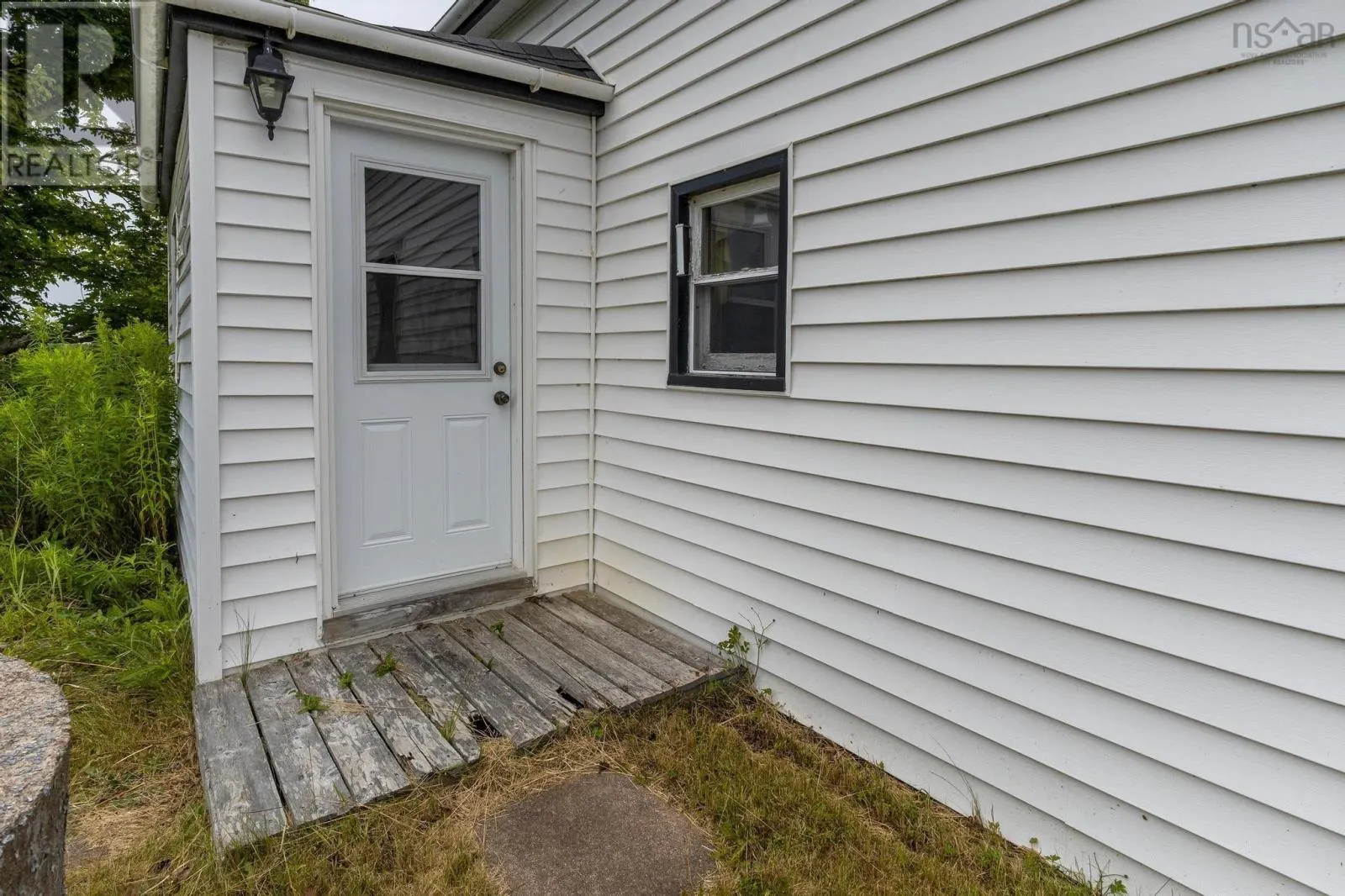 140 Hartling Road