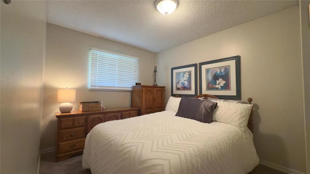 83 Manorview Close