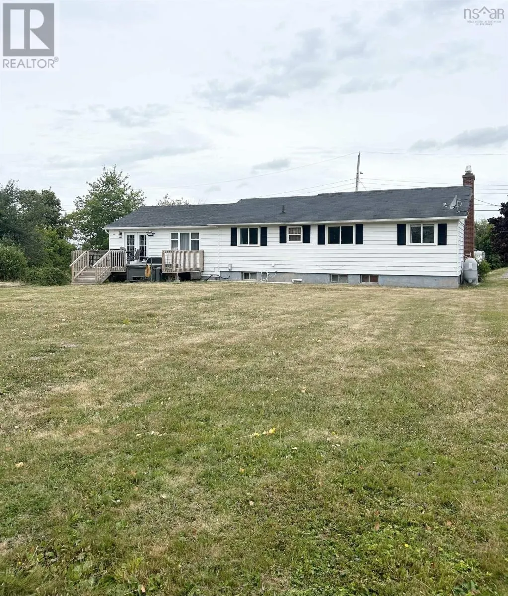 8 Smith Avenue