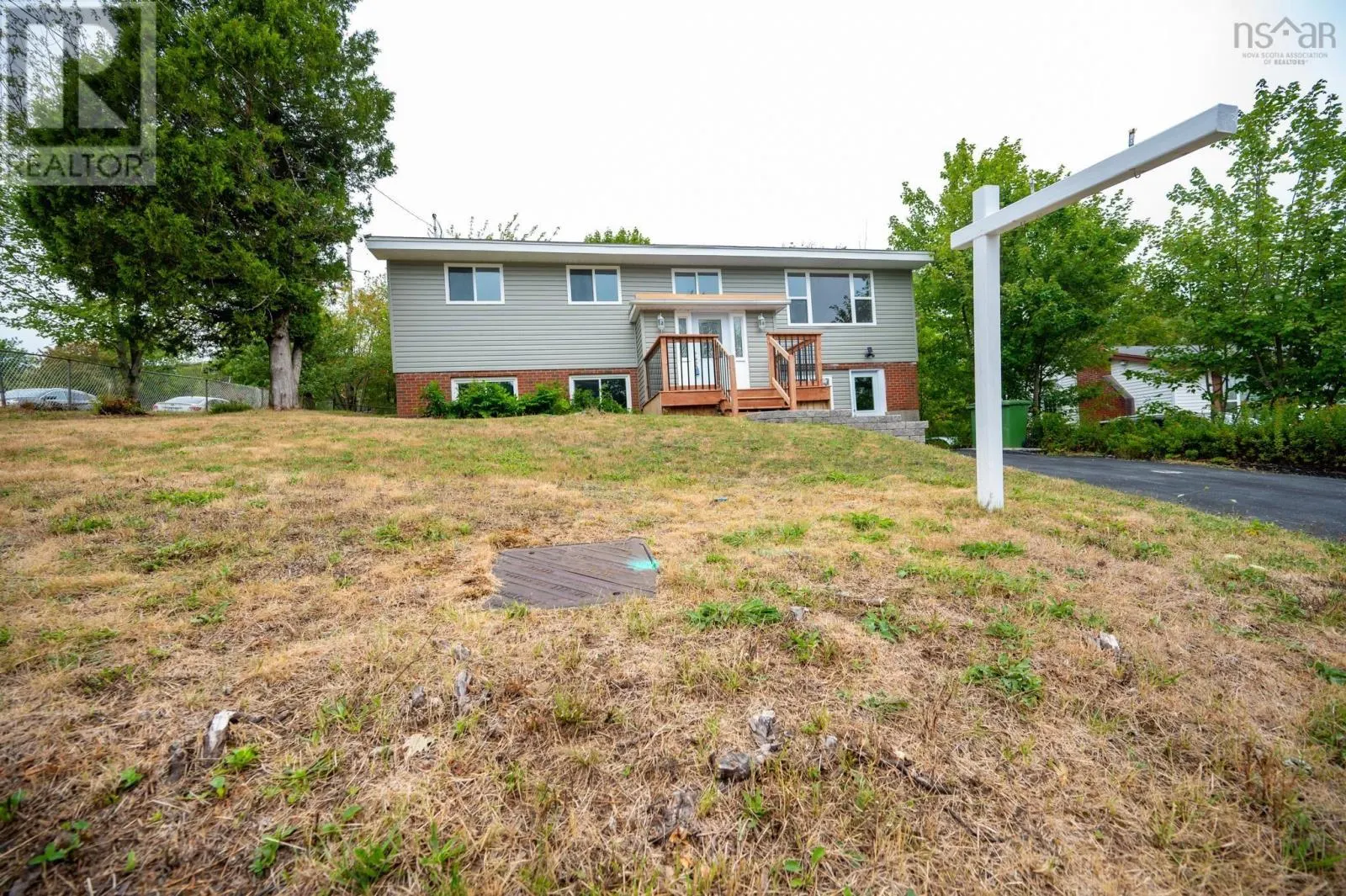 139 Evans Avenue