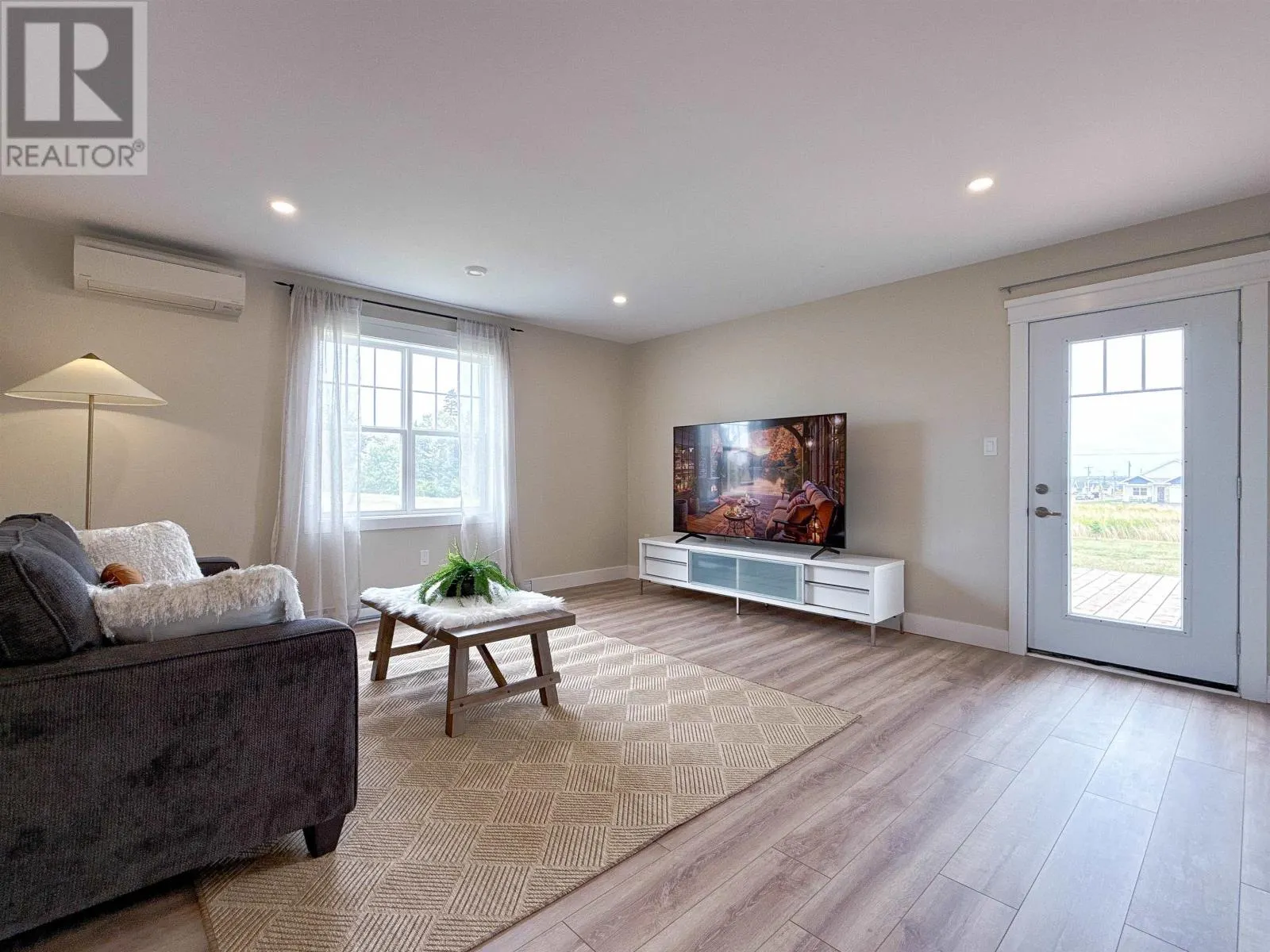 136 MacWilliams Road