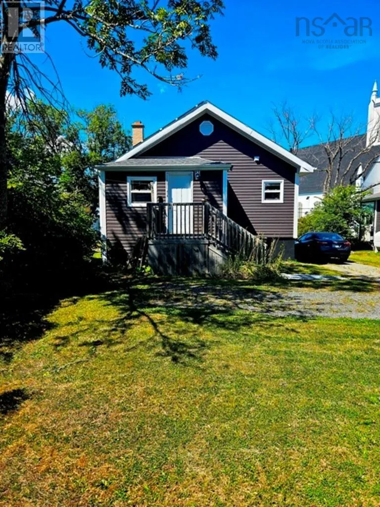 366 Whitney Avenue