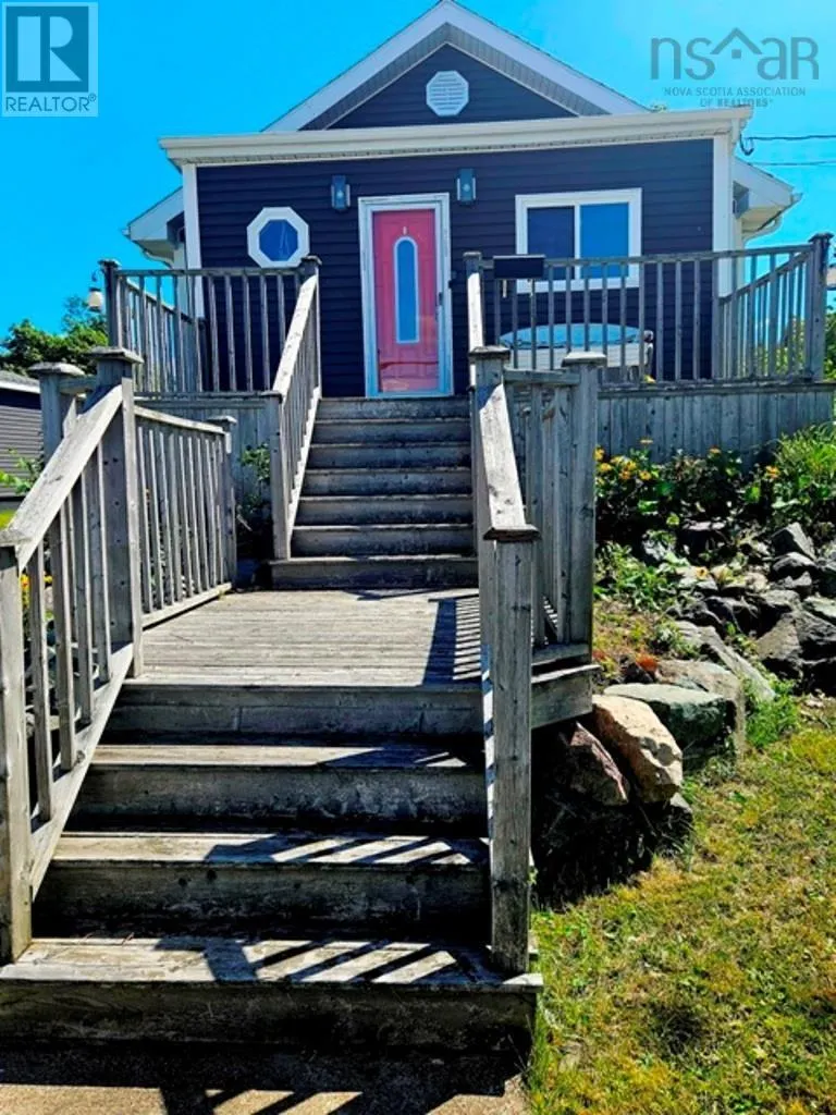 366 Whitney Avenue