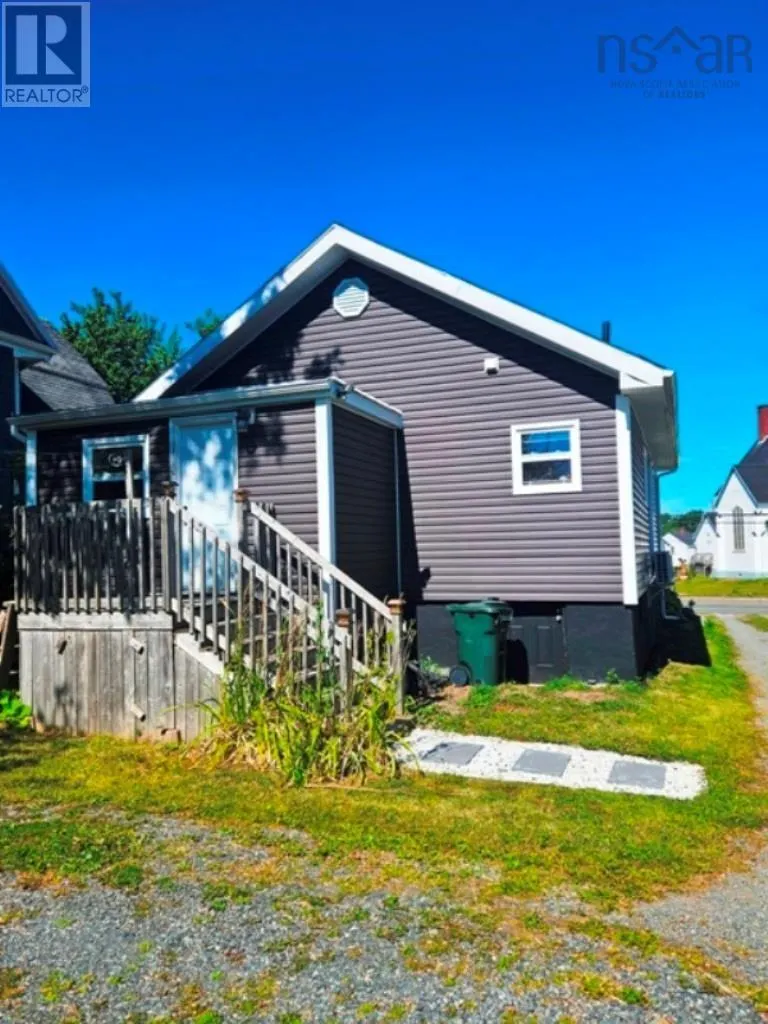 366 Whitney Avenue