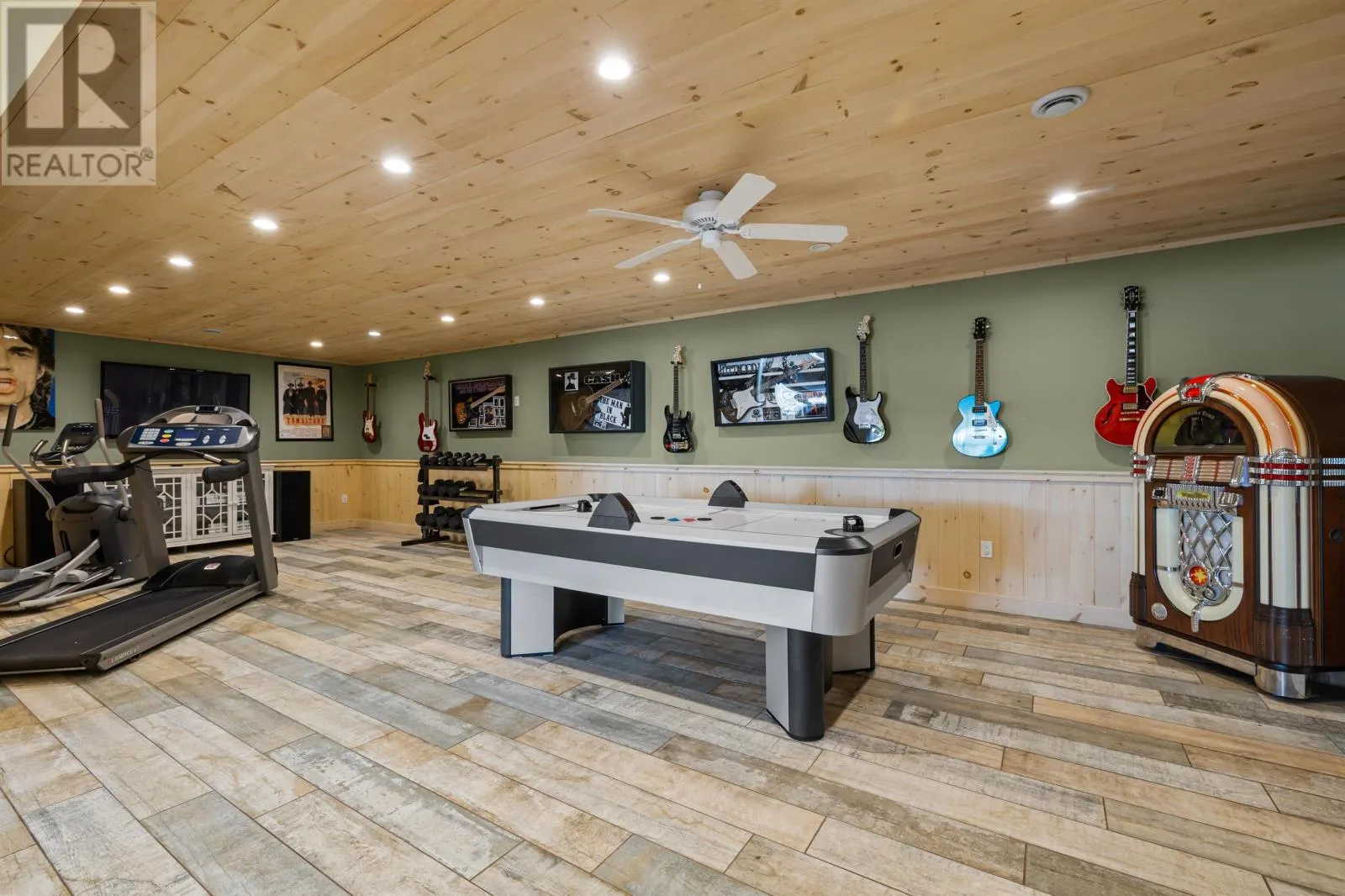 59 River View Crescent