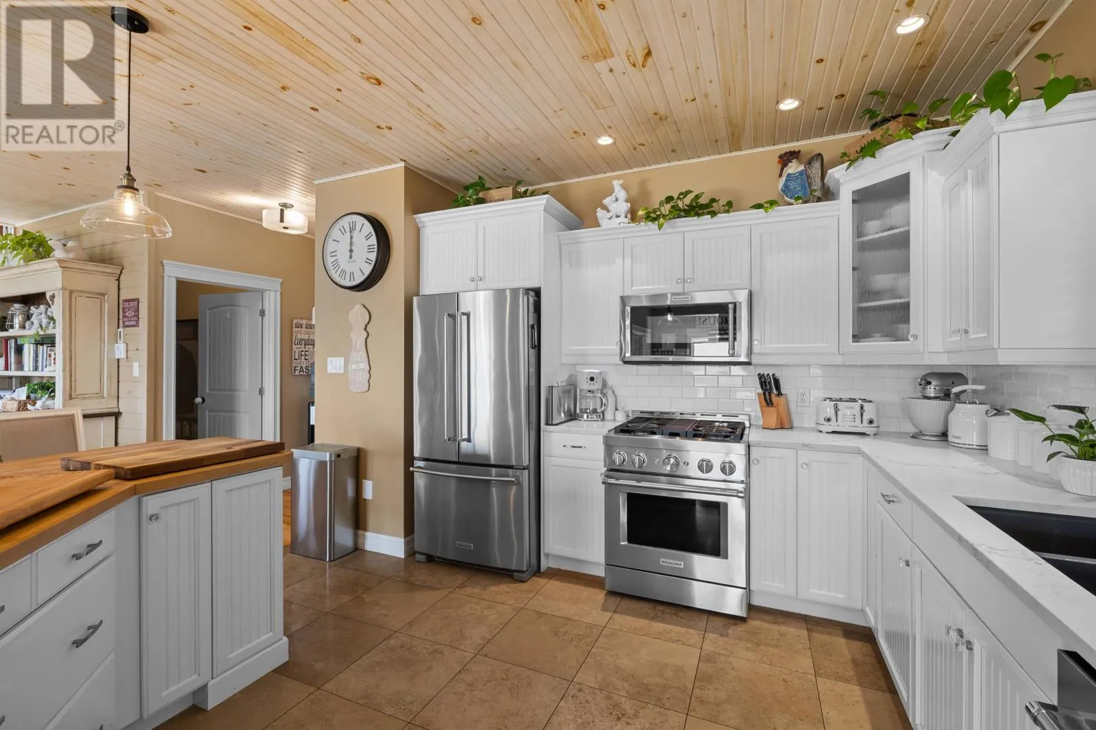 59 River View Crescent