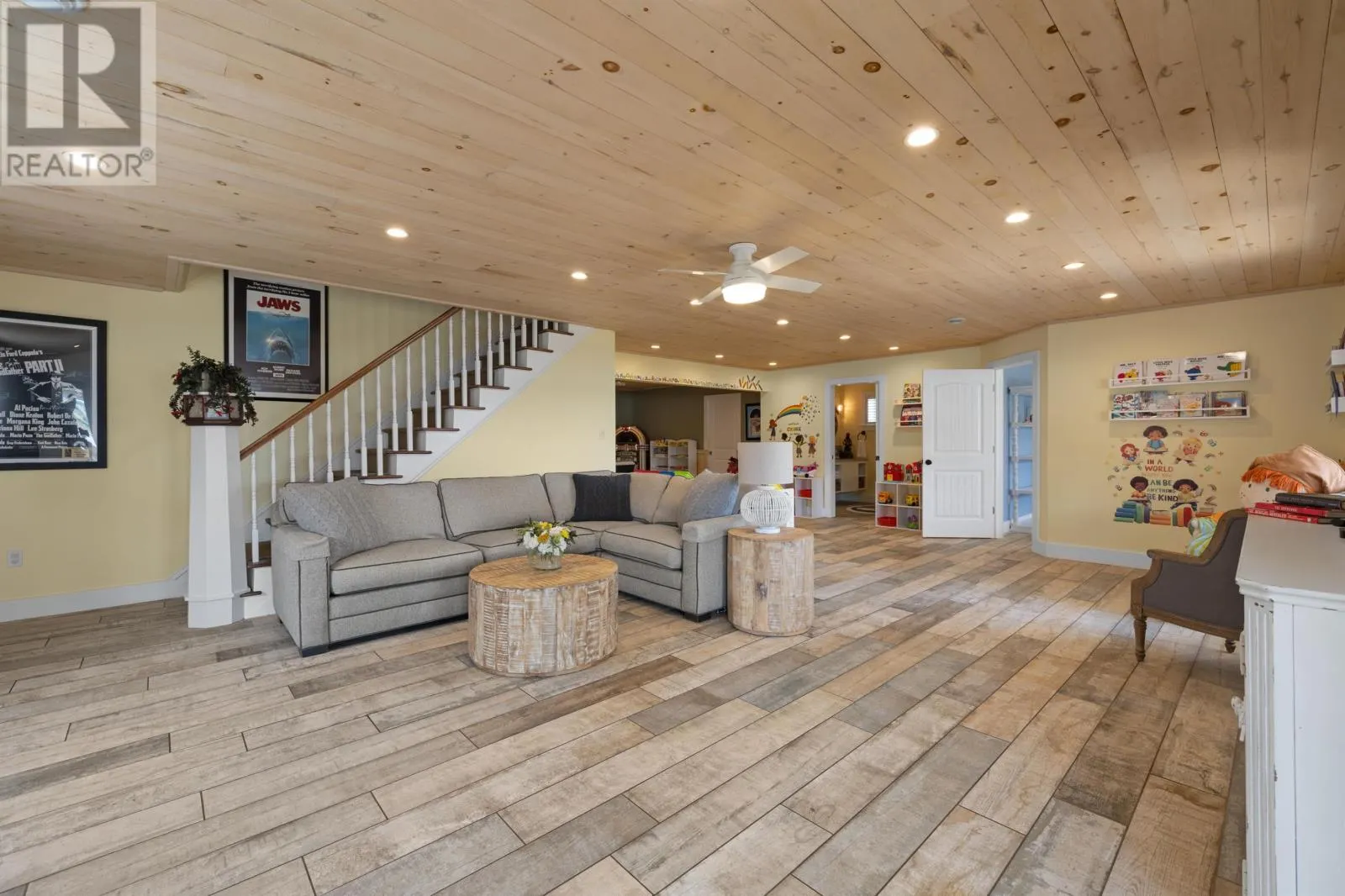 59 River View Crescent