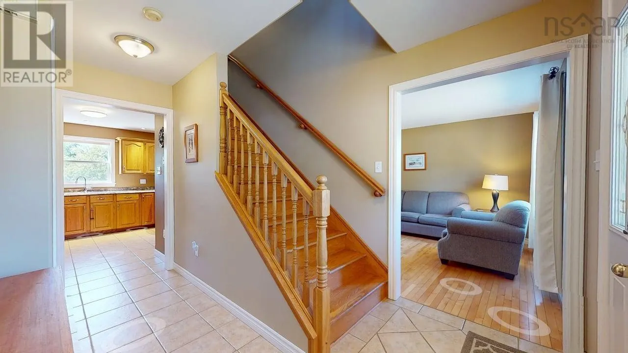 180 Birchview Crescent