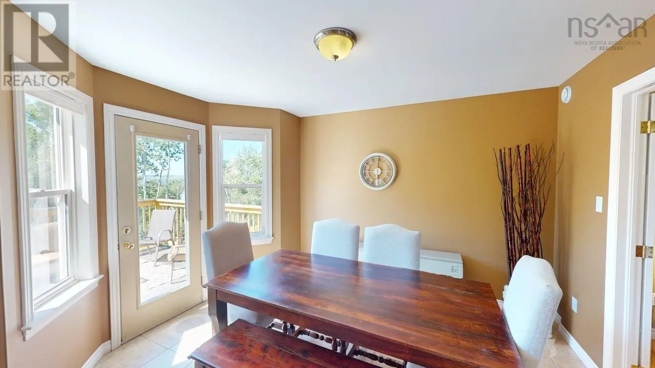 180 Birchview Crescent